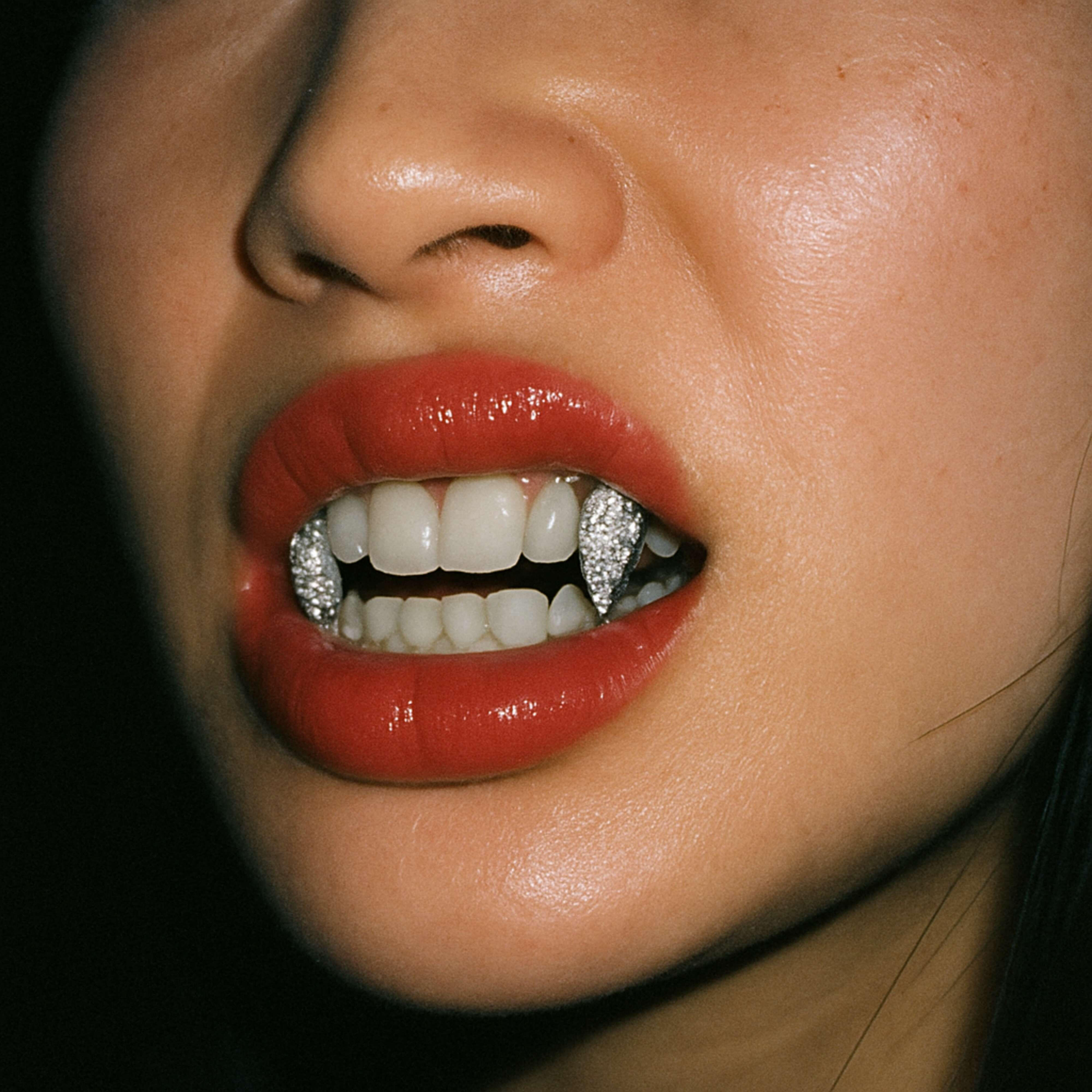 Постер альбома red lips [prod. by WHAT?BOY+Aki]