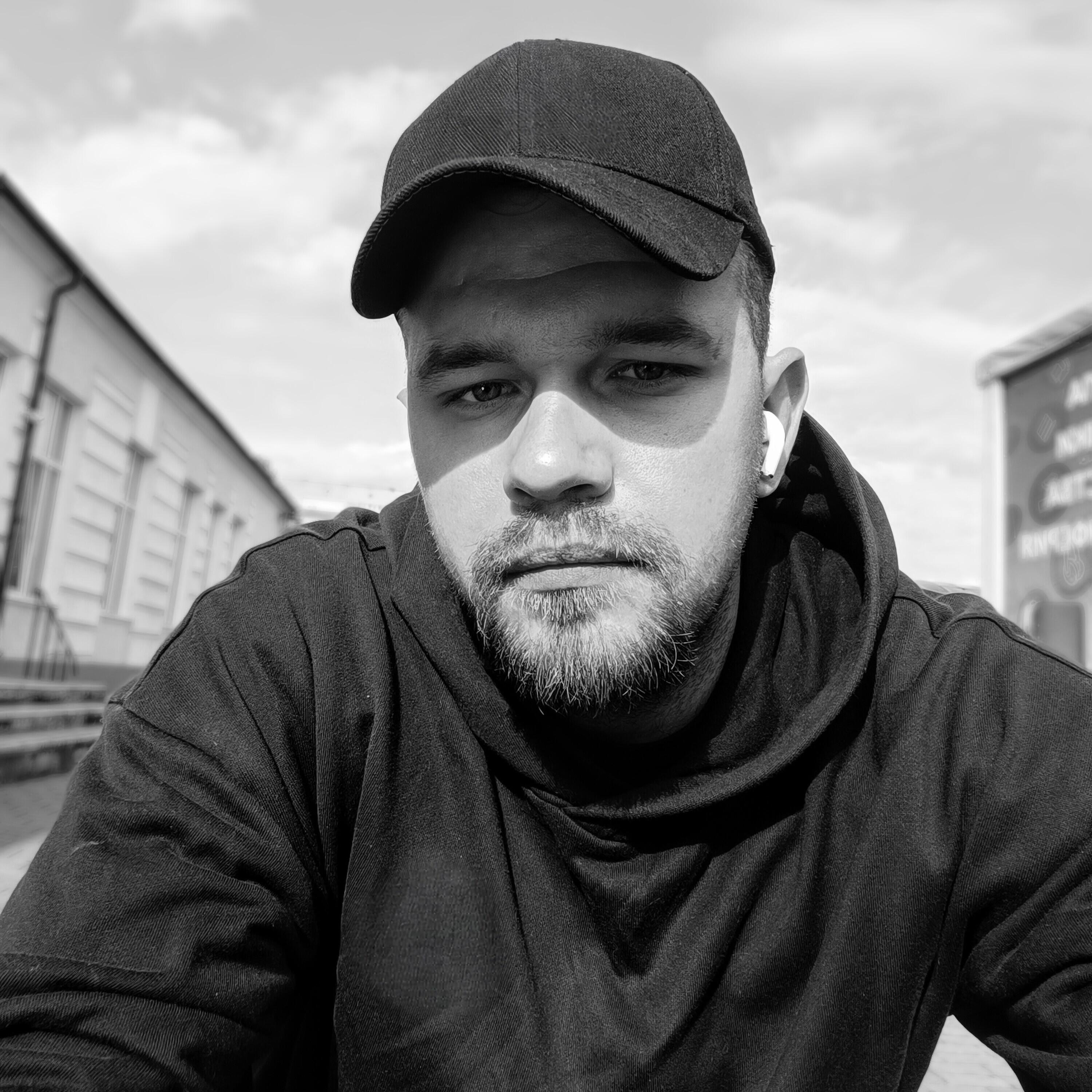 Релиз Твои плечи