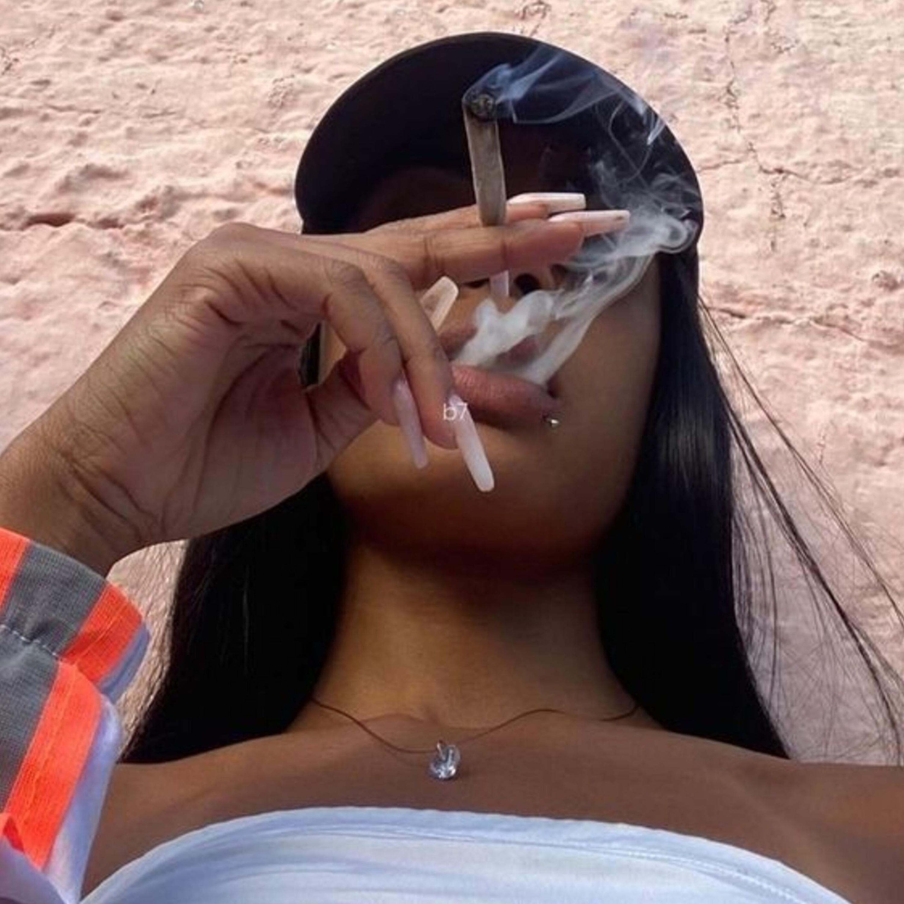Релиз Louca De Maconha