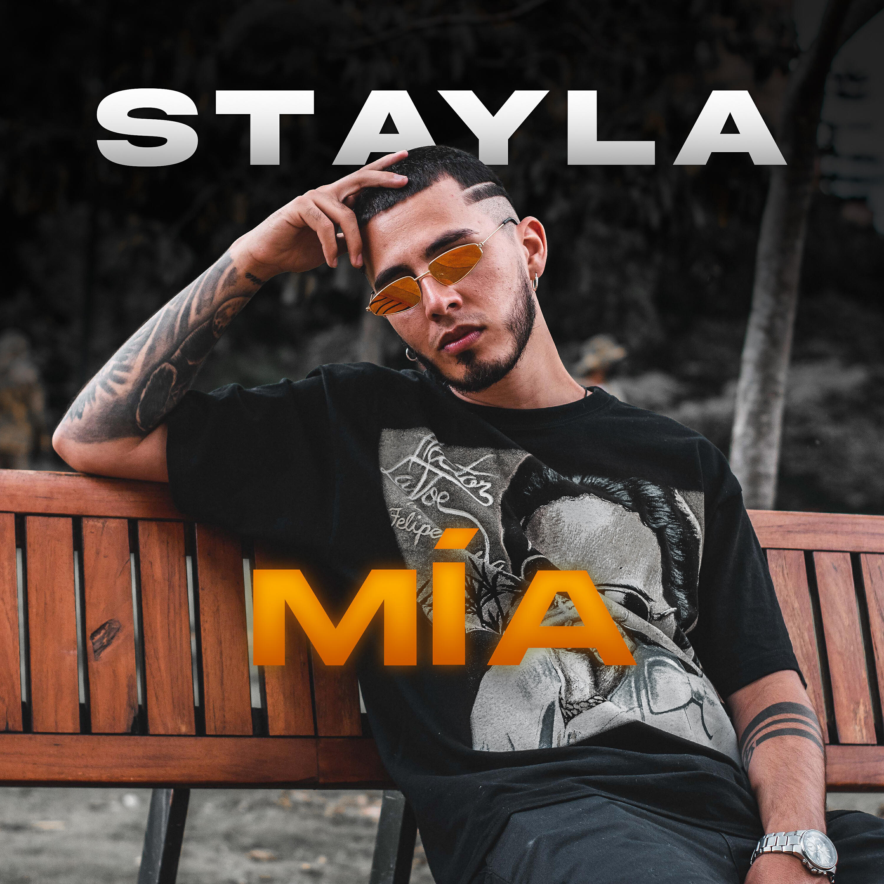 Релиз Mía