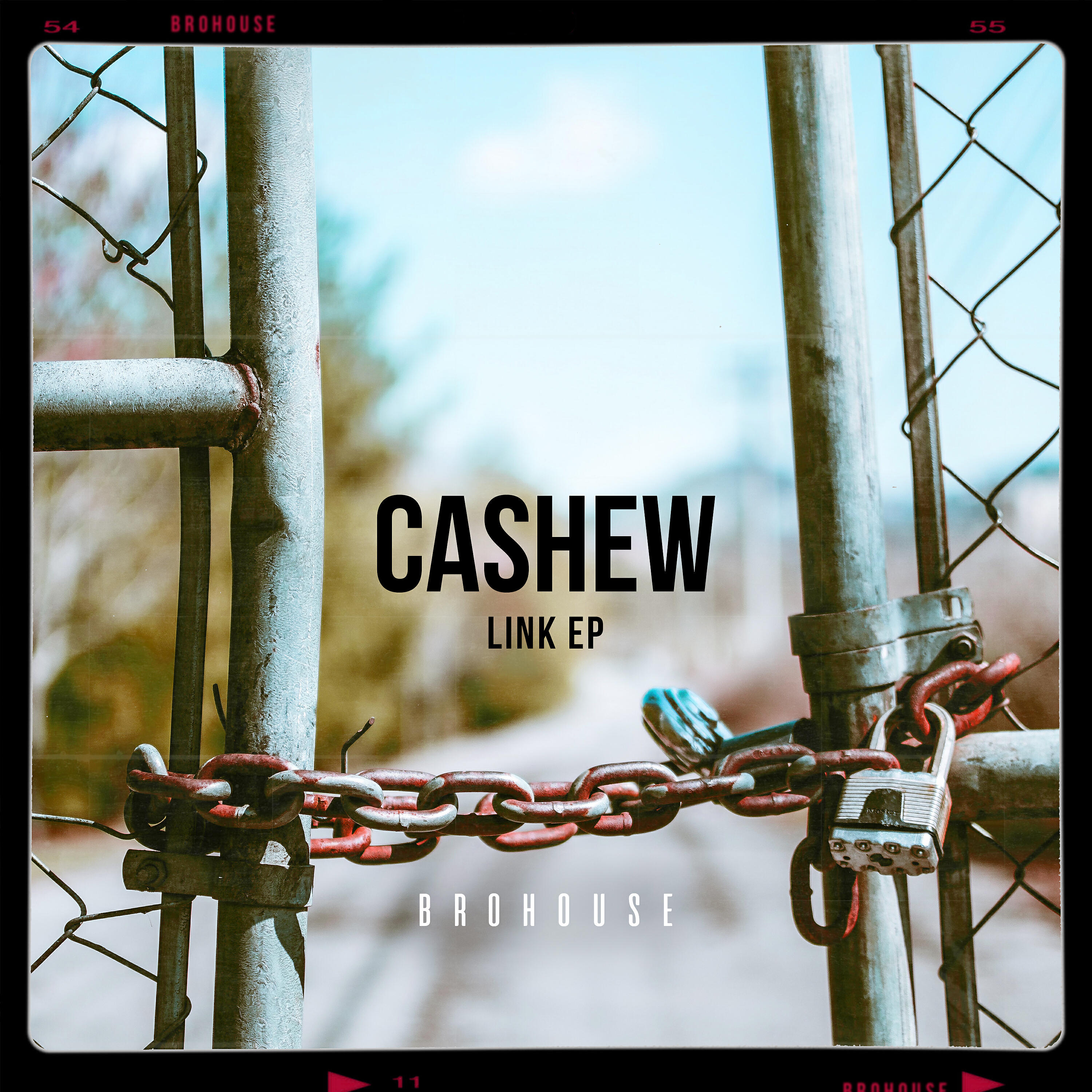 Скачать песню Cashew - Italian Connections бесплатно в MP3 для Android и iOS