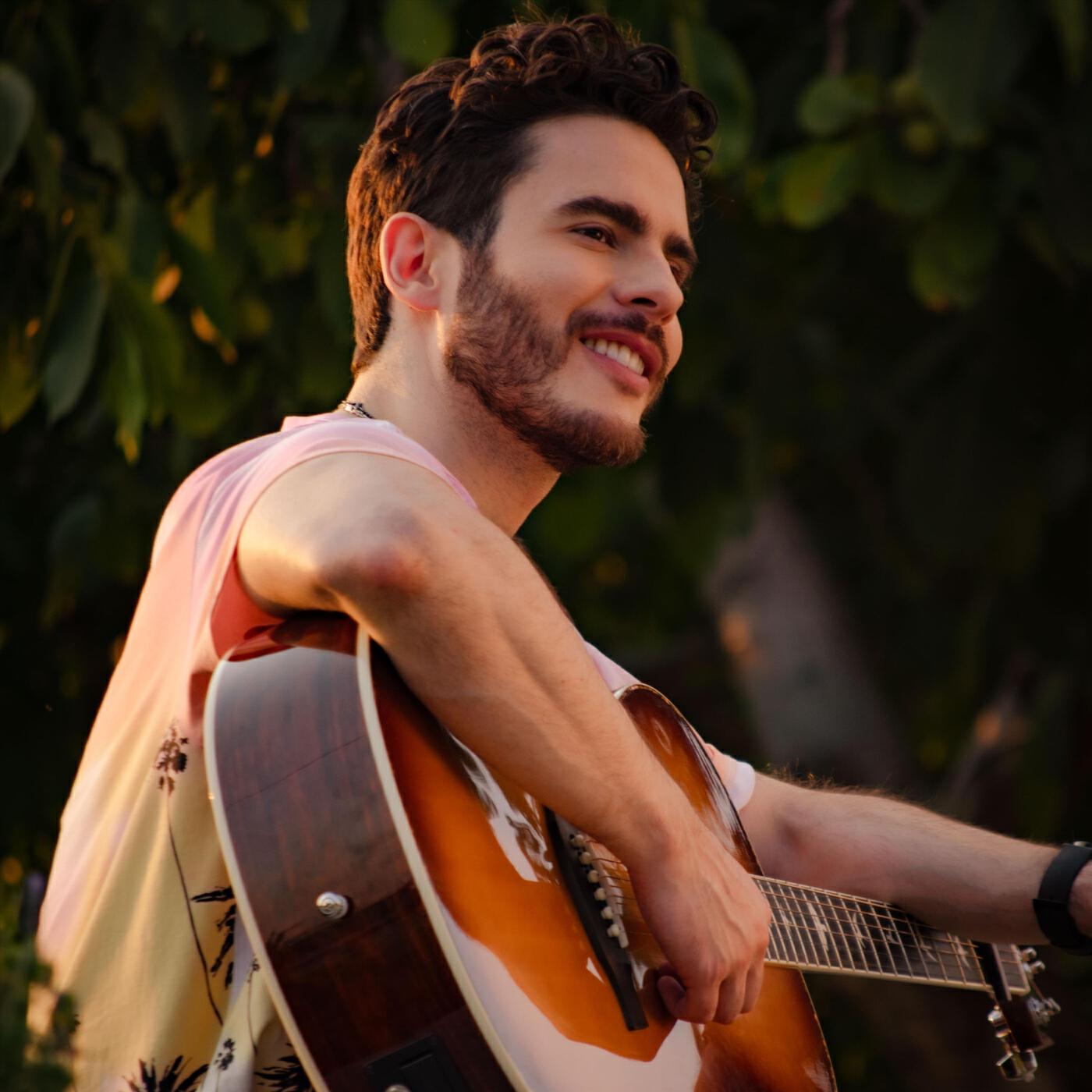 Релиз Me Enamoras