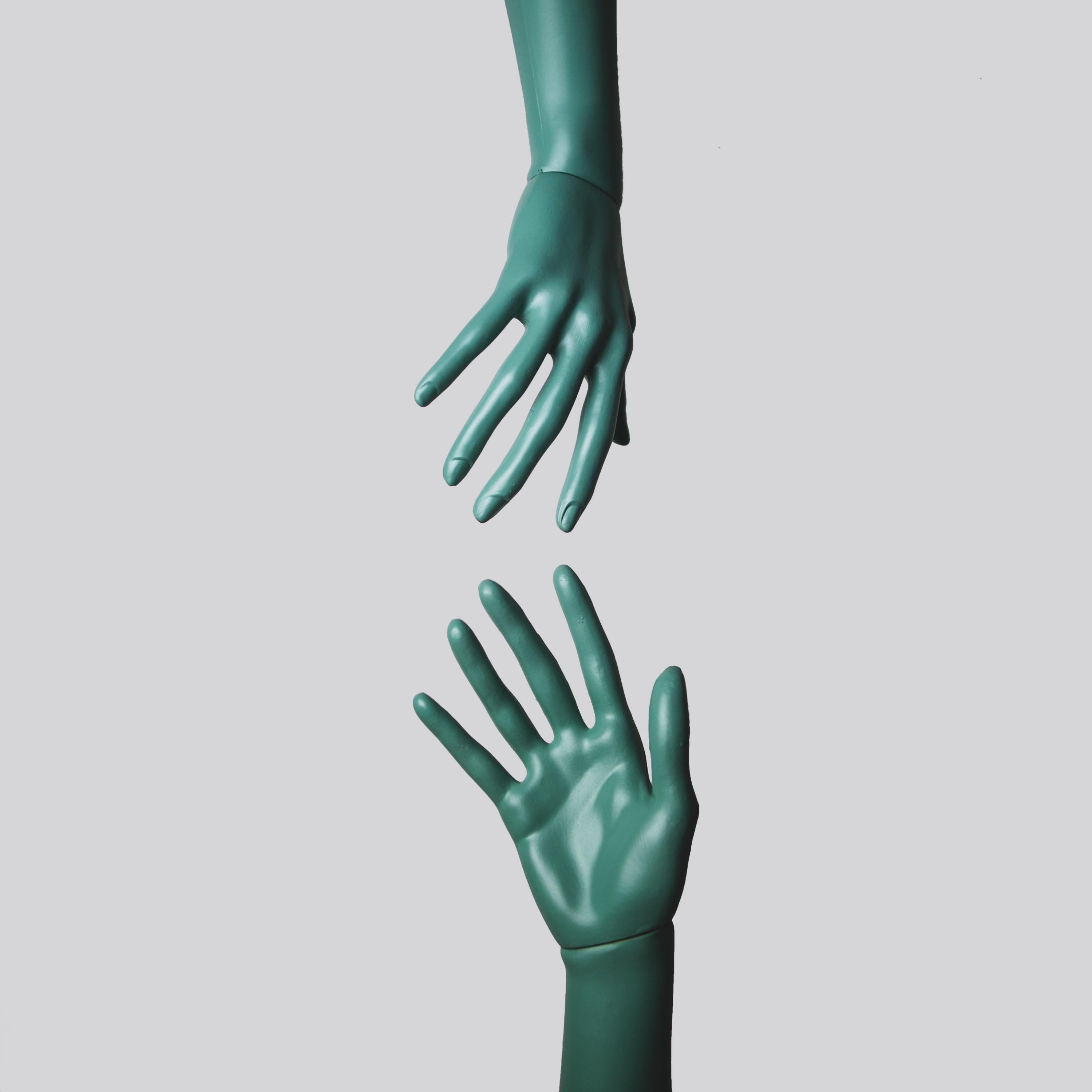 Релиз Hold You