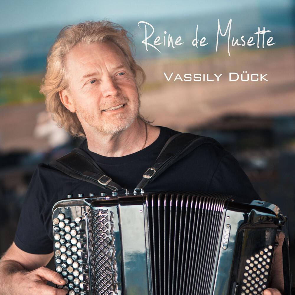 Релиз Reine de musette