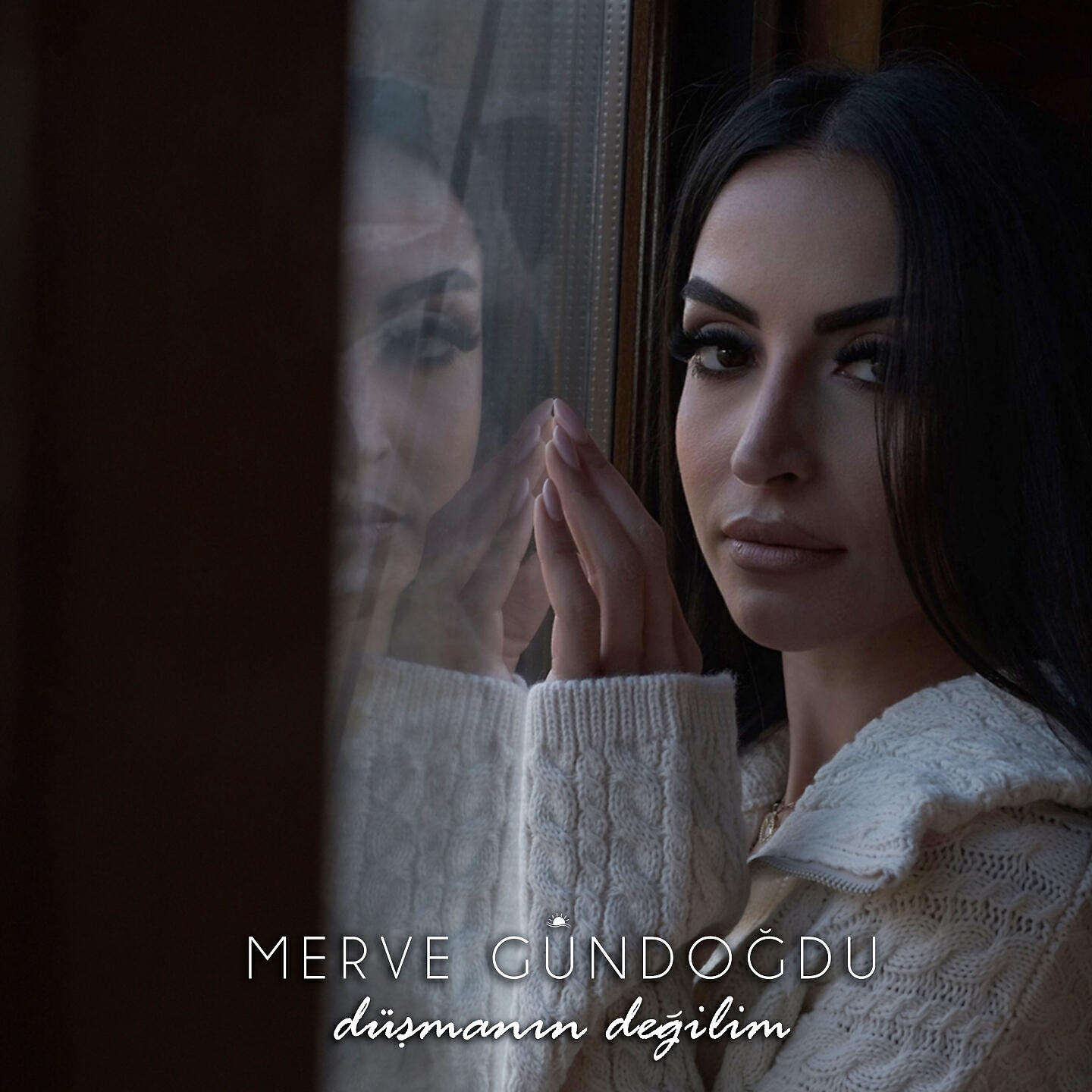 Релиз Düşmanın Değilim