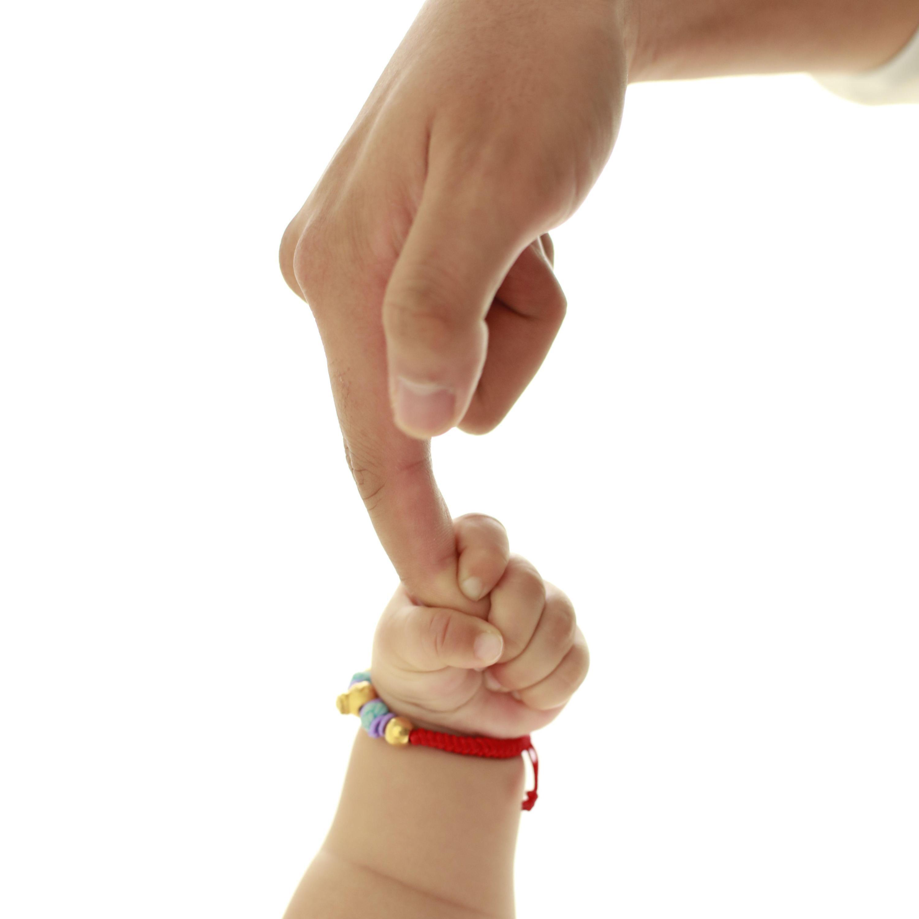 Трек 亲爱的孩子 (伴奏版)