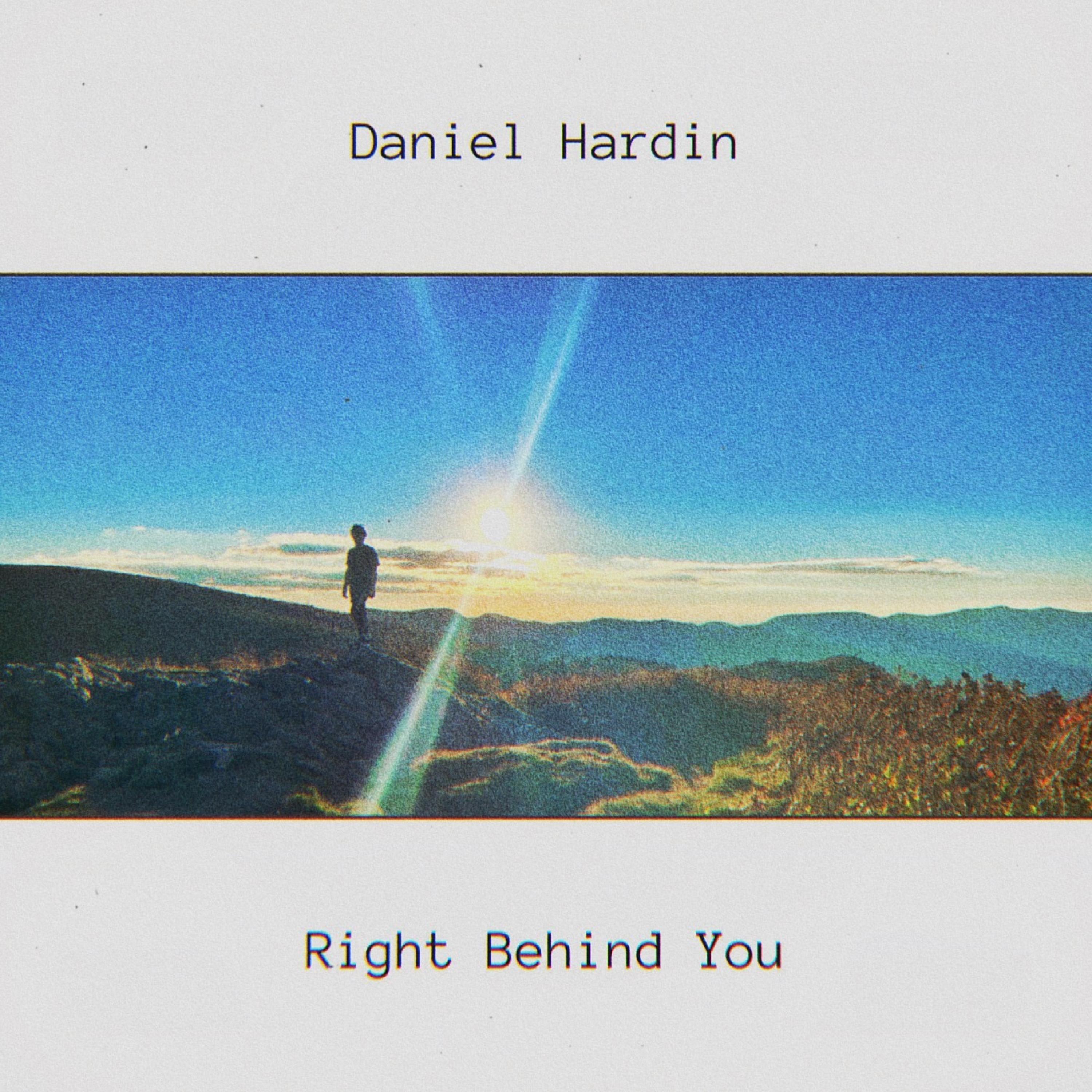 Релиз Right Behind You