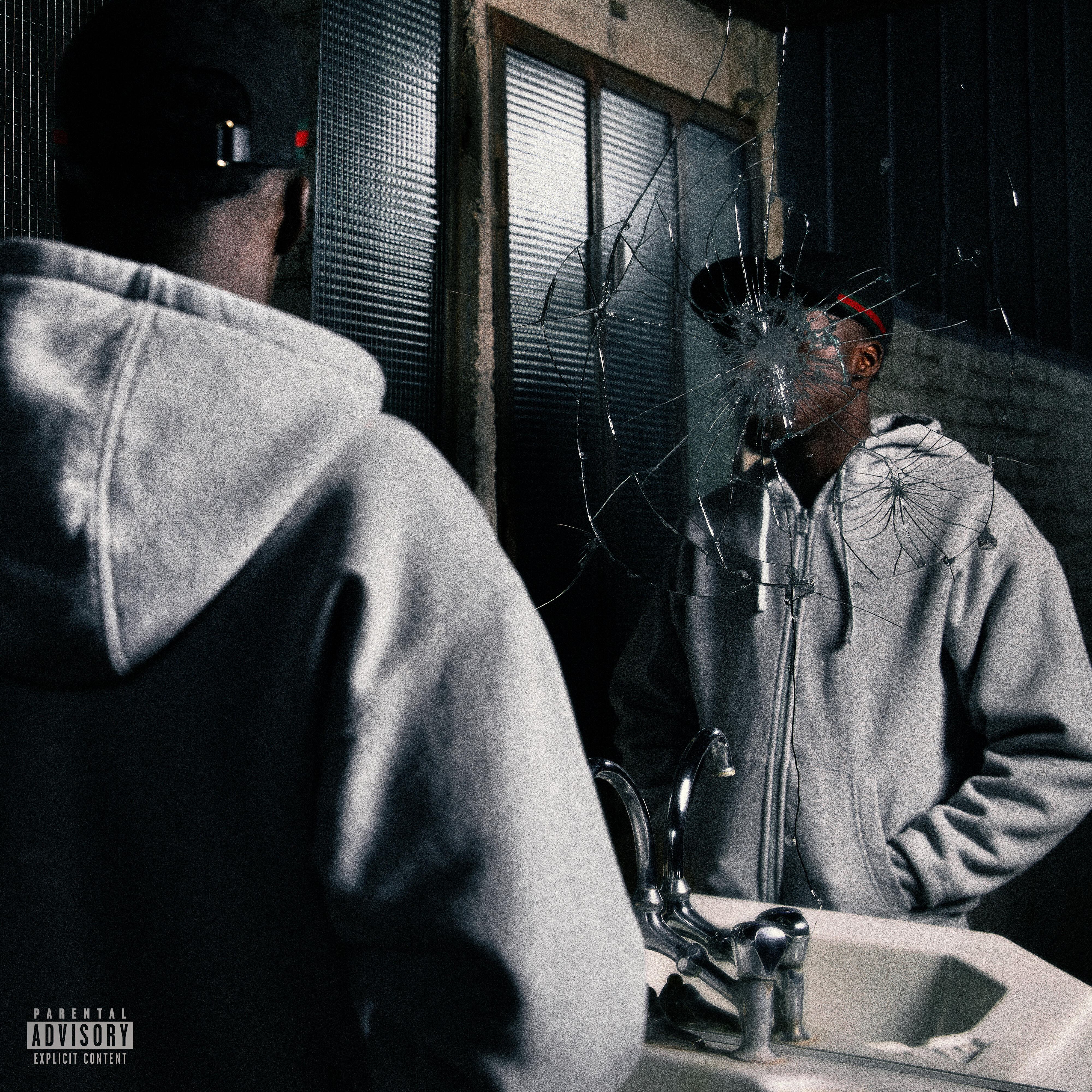 Релиз MAUDIT À VIE