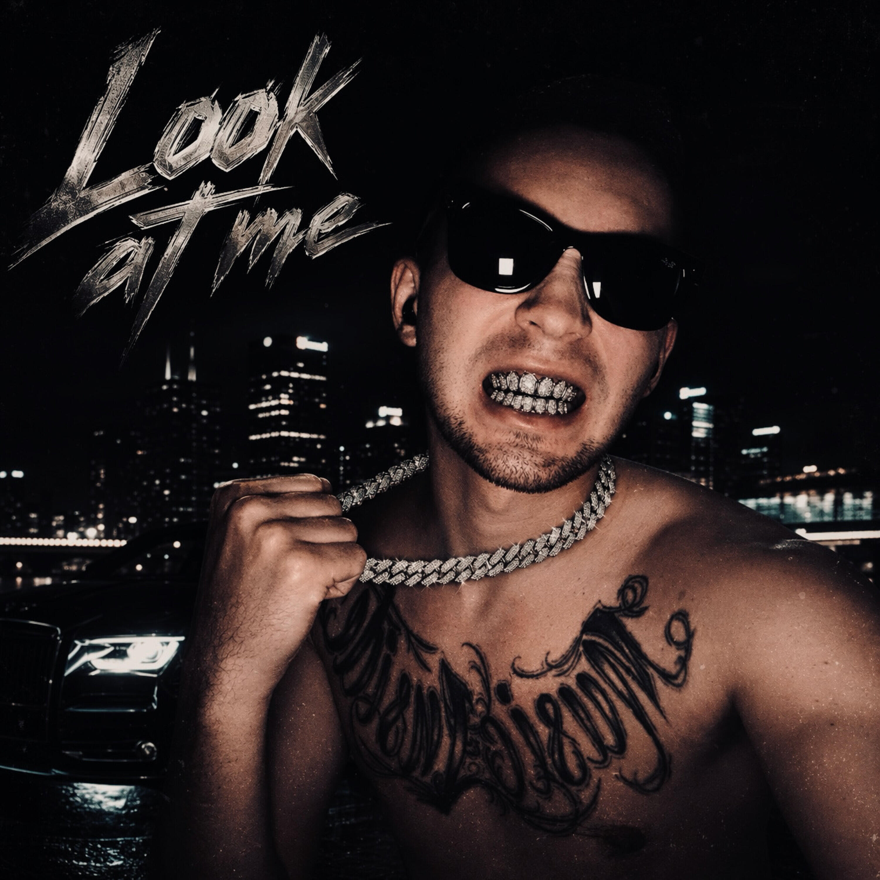 Релиз Look at me