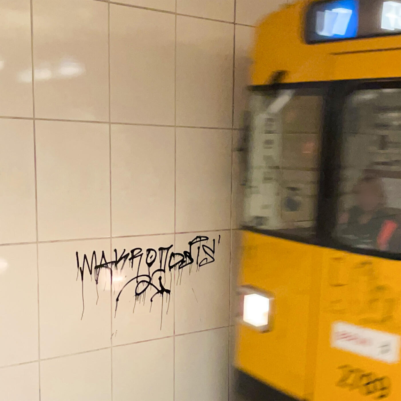 Релиз MAKRODOSIS