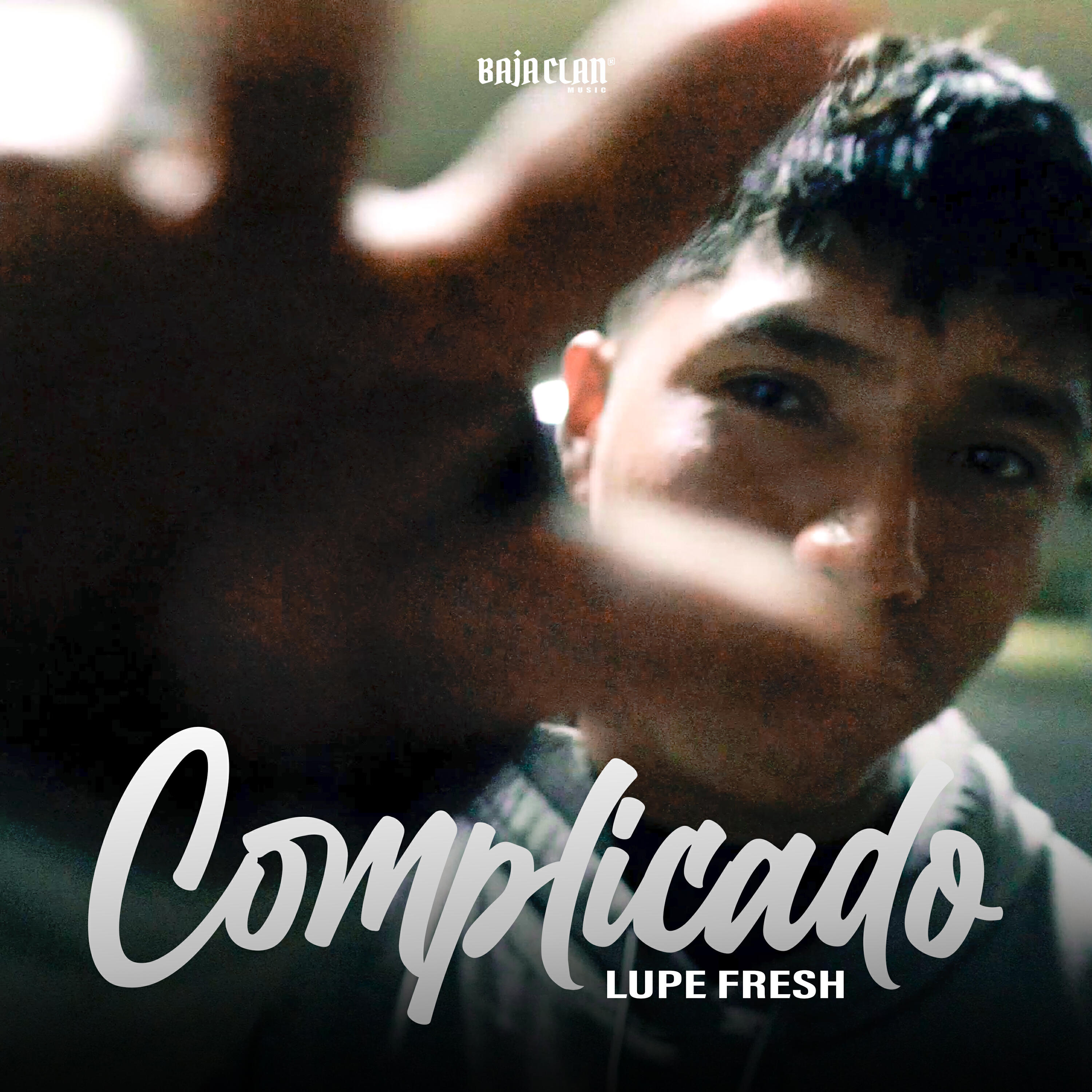 Релиз Complicado