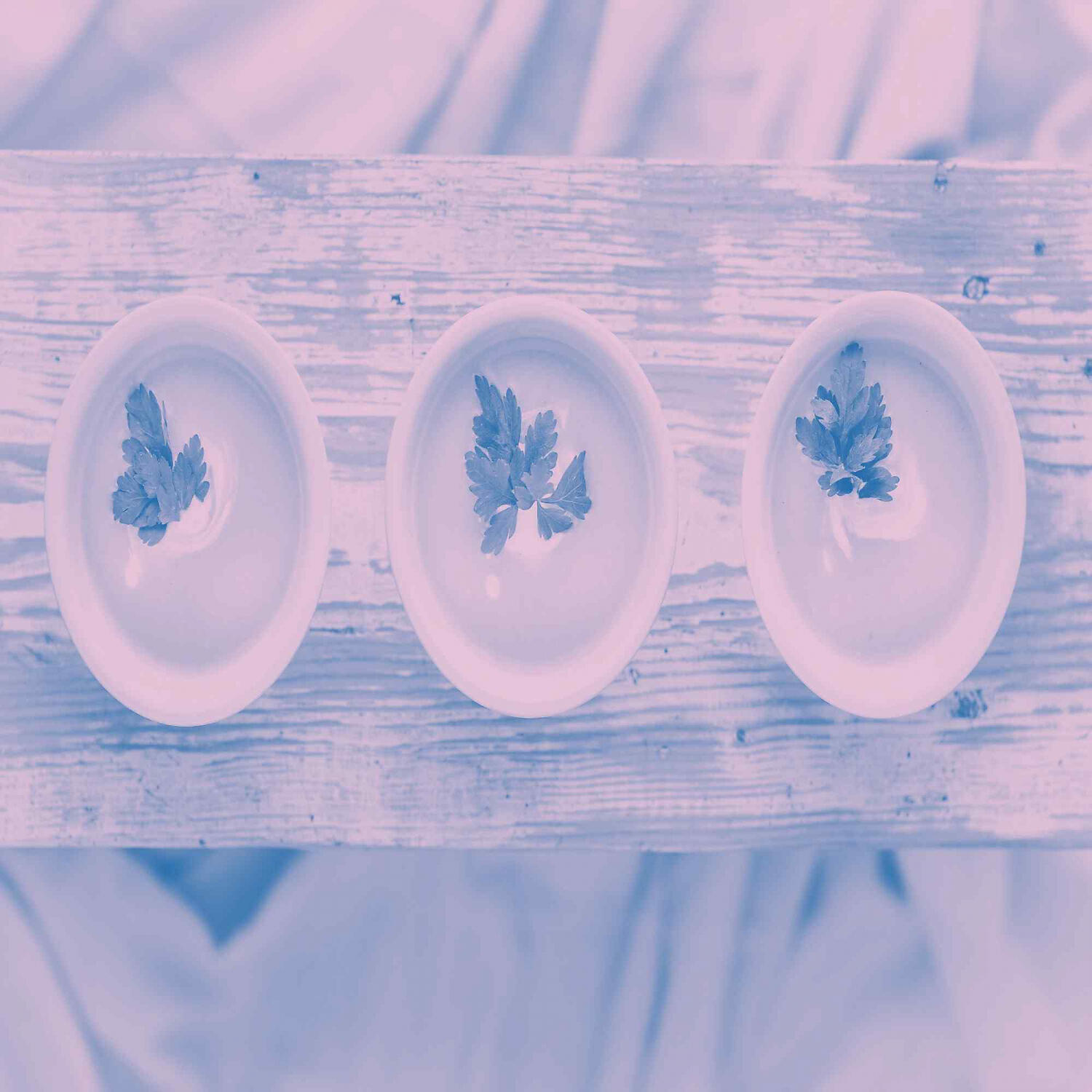 Трек Hypnotic Music for High End Dining