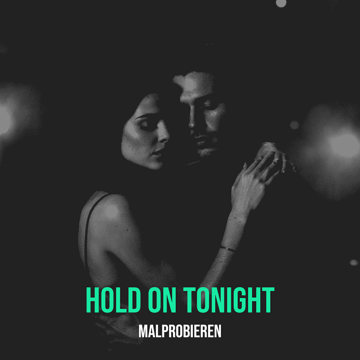 Релиз Hold on Tonight