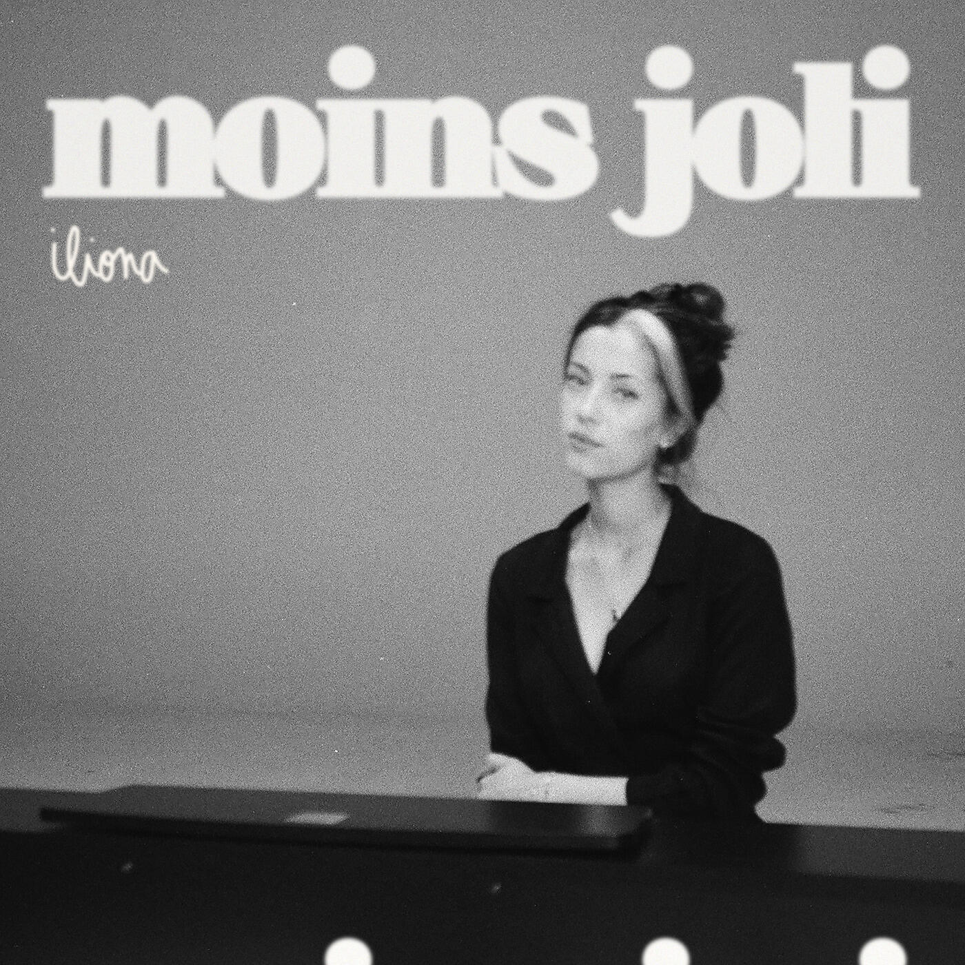 Трек Moins joli