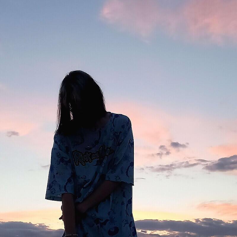 лили✰