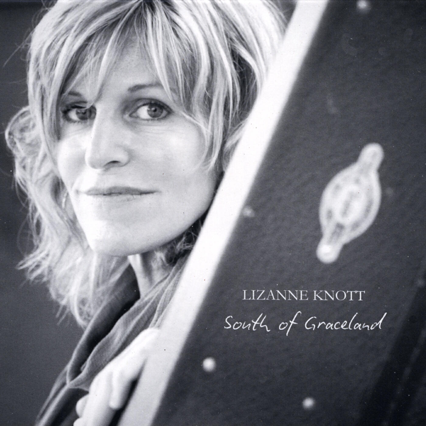 Релиз South of Graceland