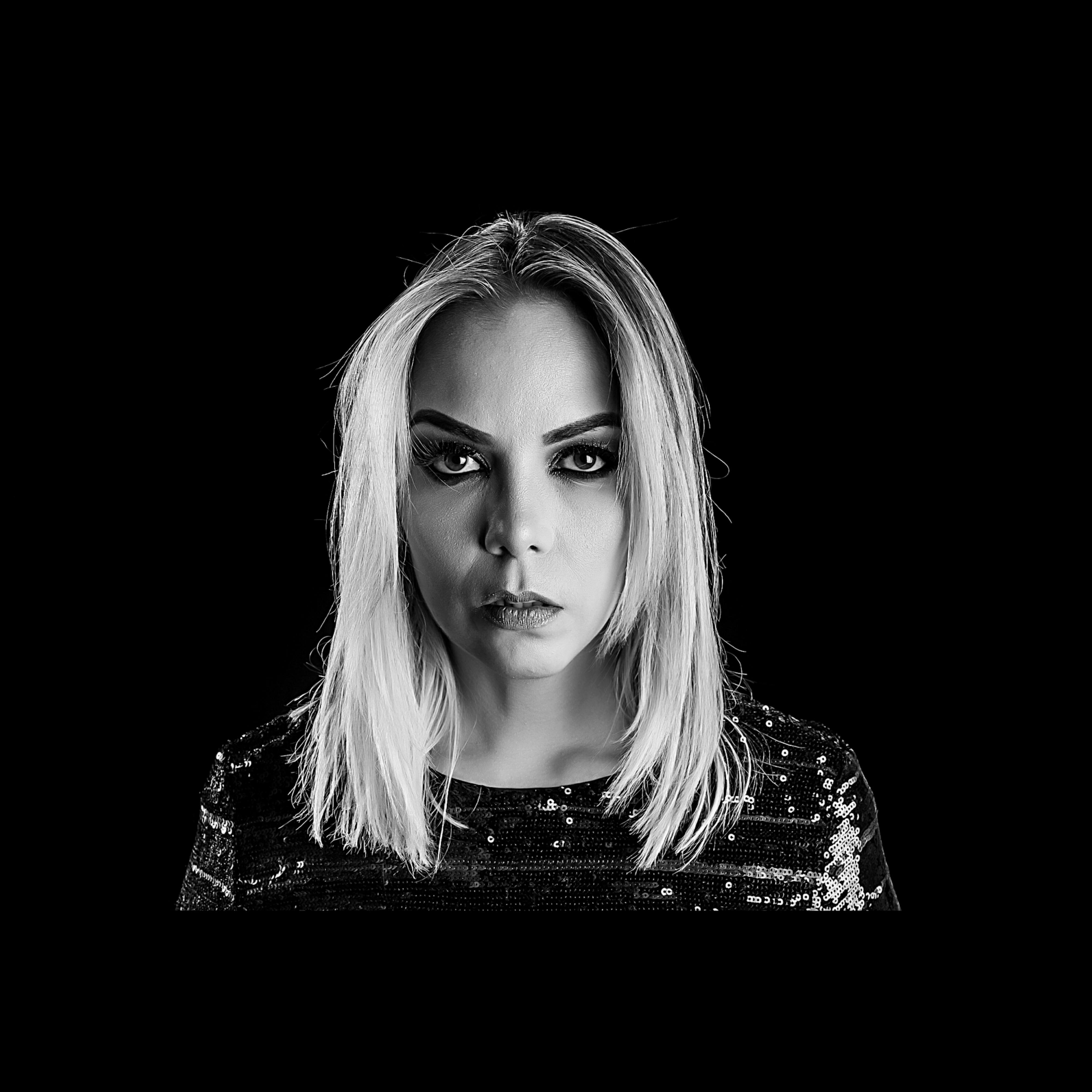Релиз Let It Out