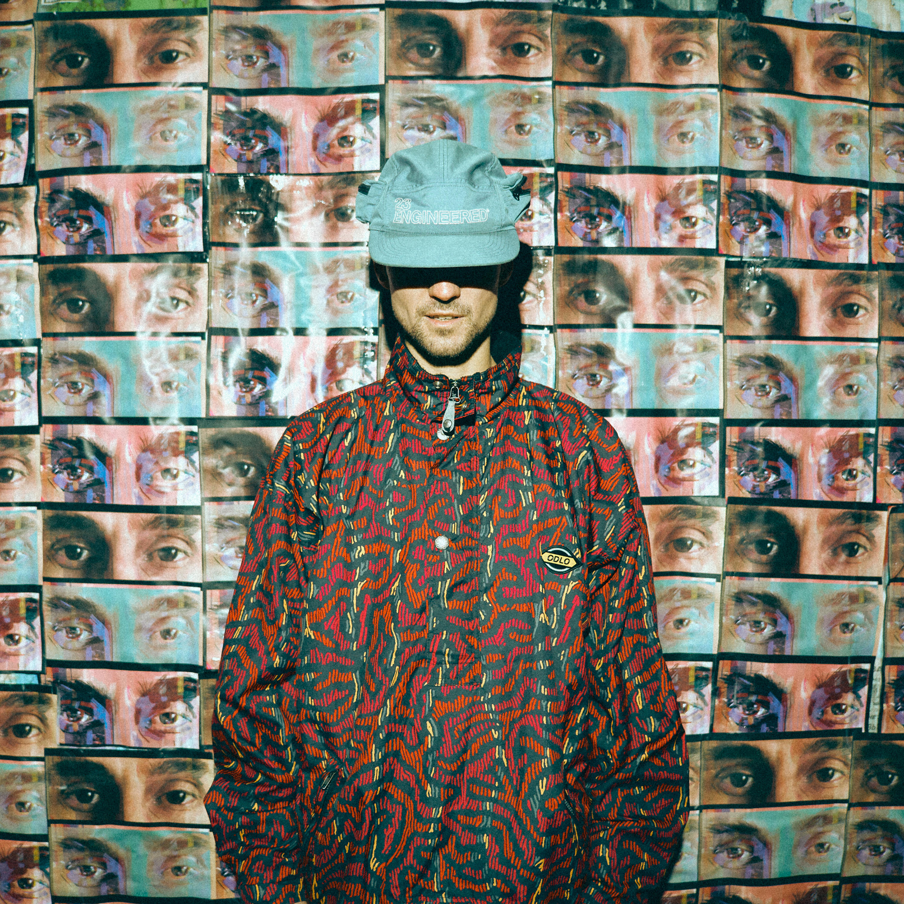 Релиз Не смотрю назад