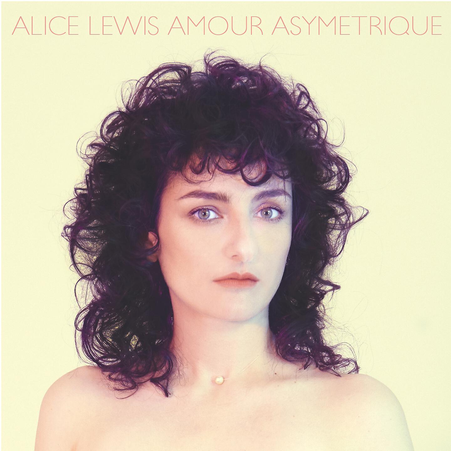 Релиз Amour asymétrique