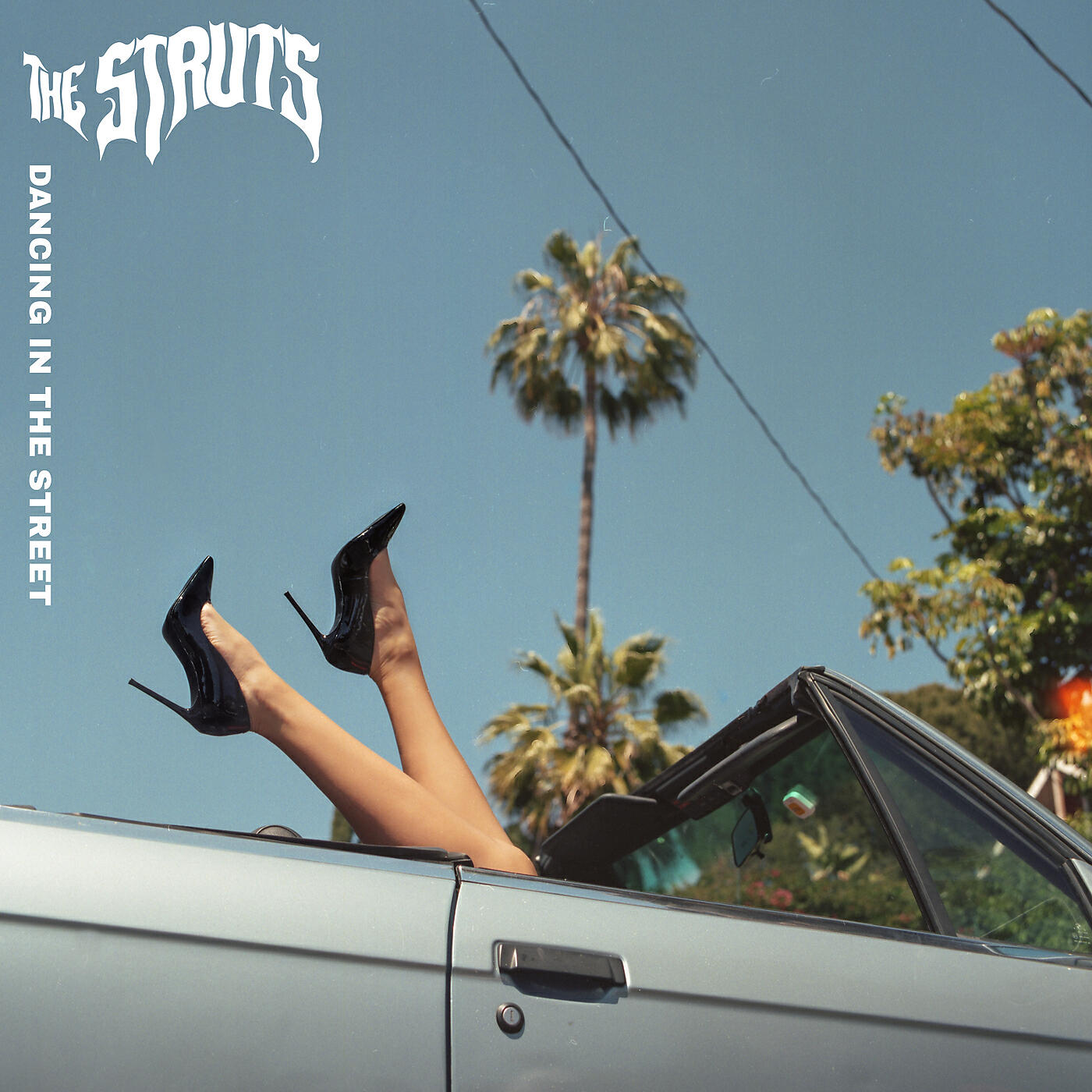 Релиз Dancing In The Street