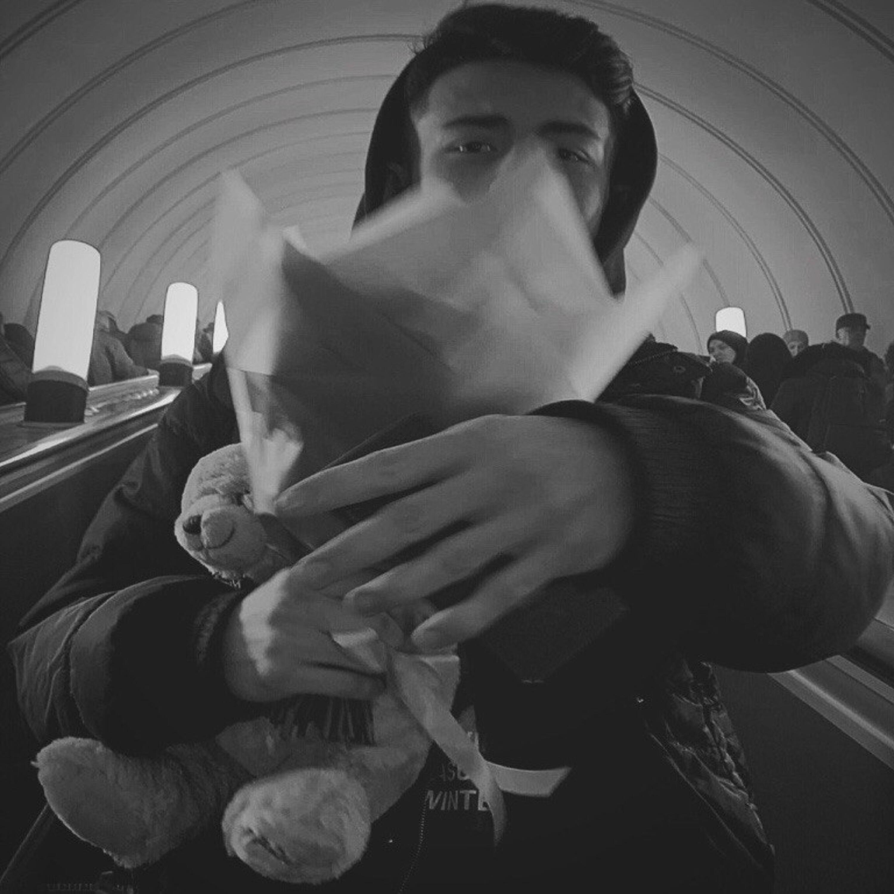 Релиз Плачет