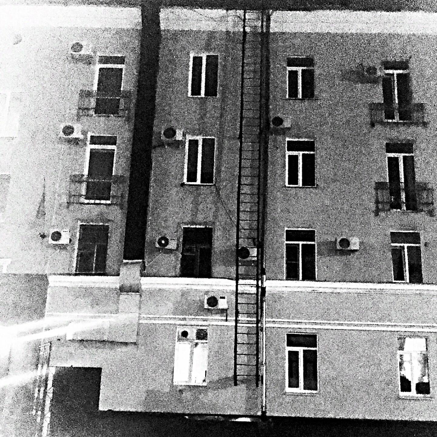 Релиз Четыре этажа