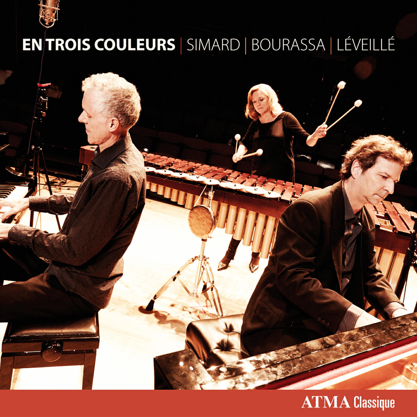 Релиз En trois couleurs