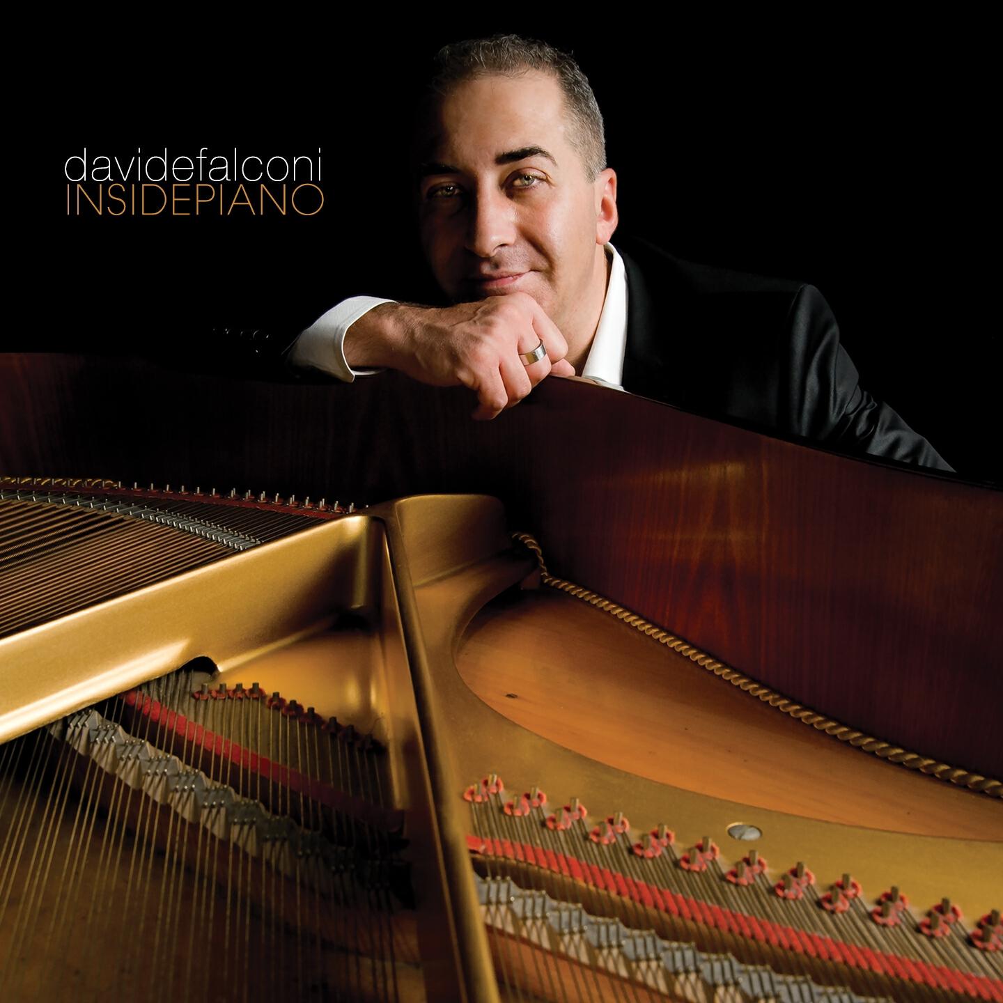 Релиз Inside Piano