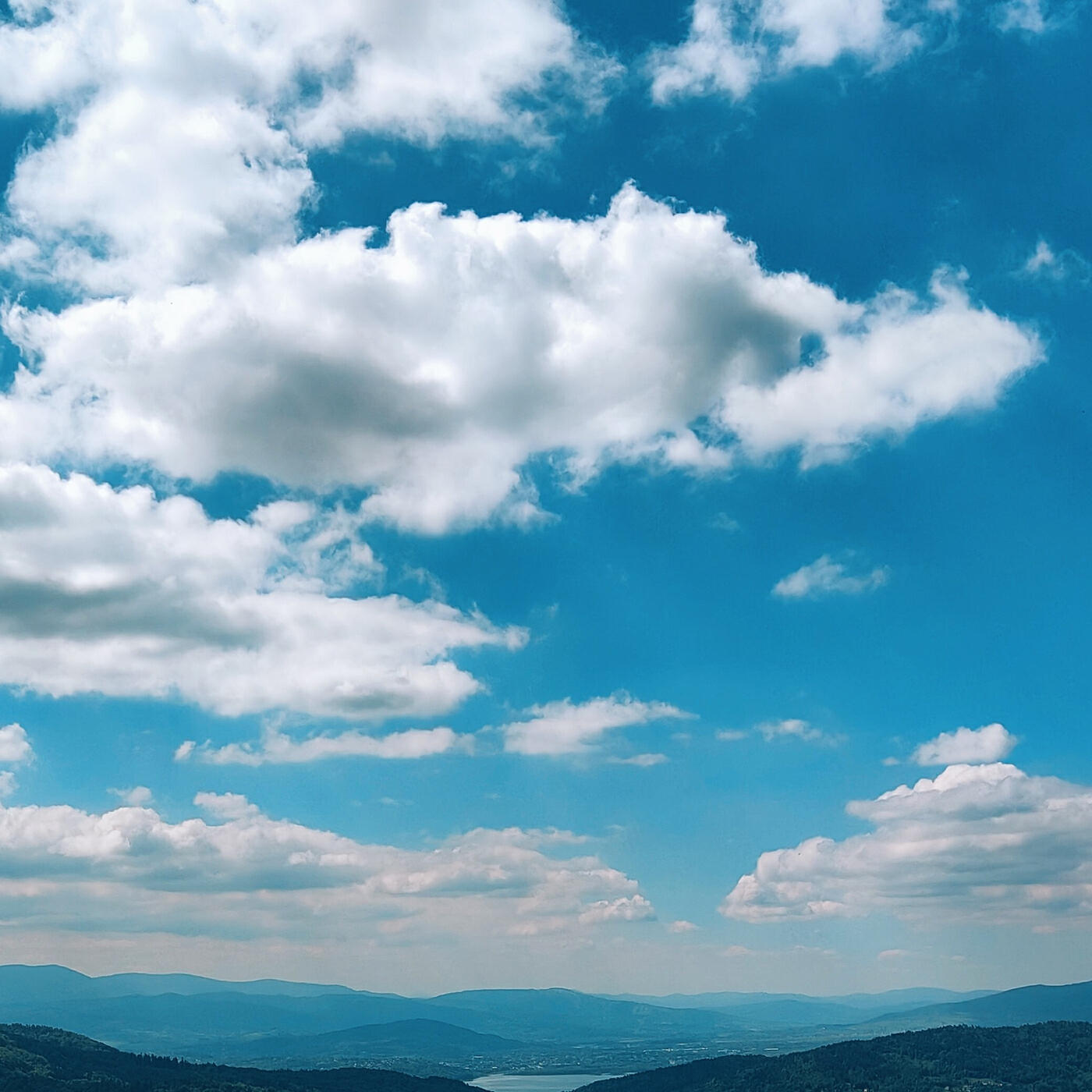 Релиз Under the Heavens