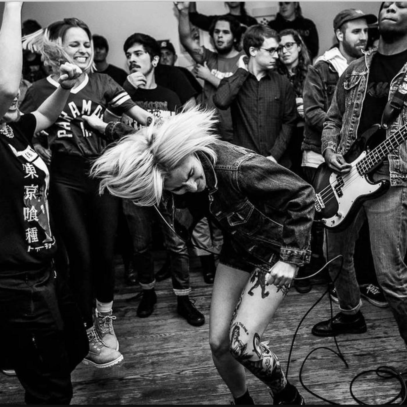 Релиз Roll Over