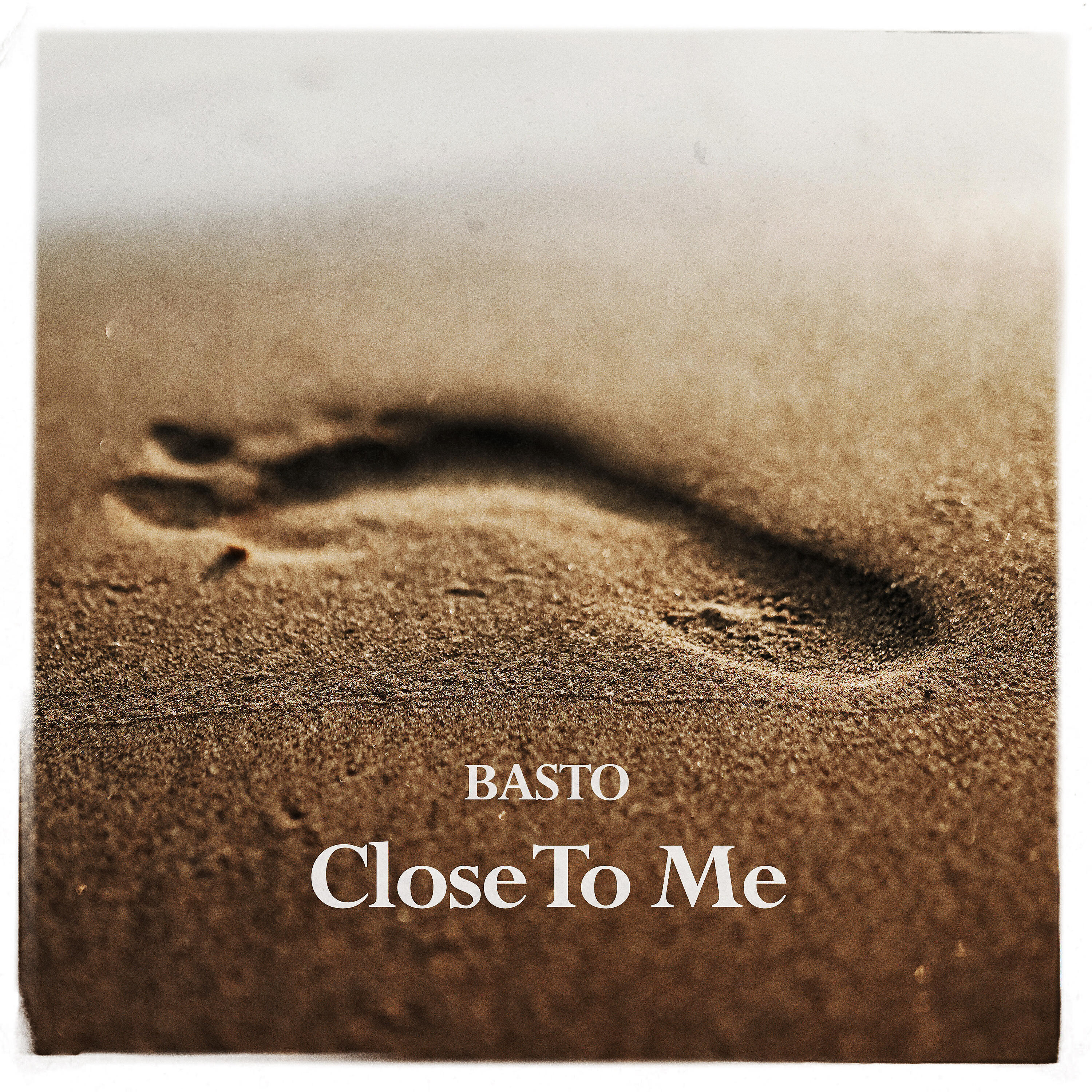 Релиз Close to Me