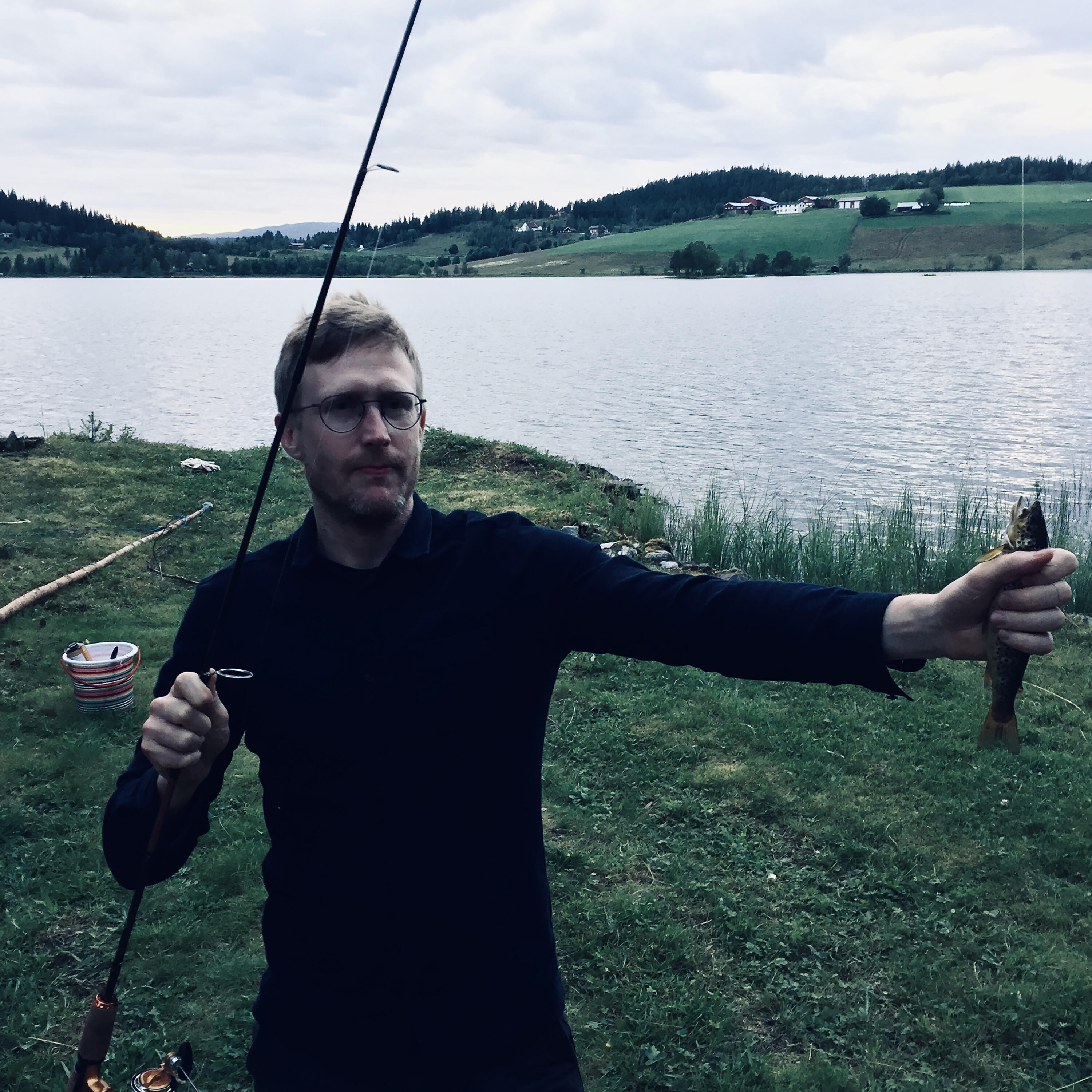 Релиз The Beards fylle itj relevanskriterian / Han Knapp og han Vag