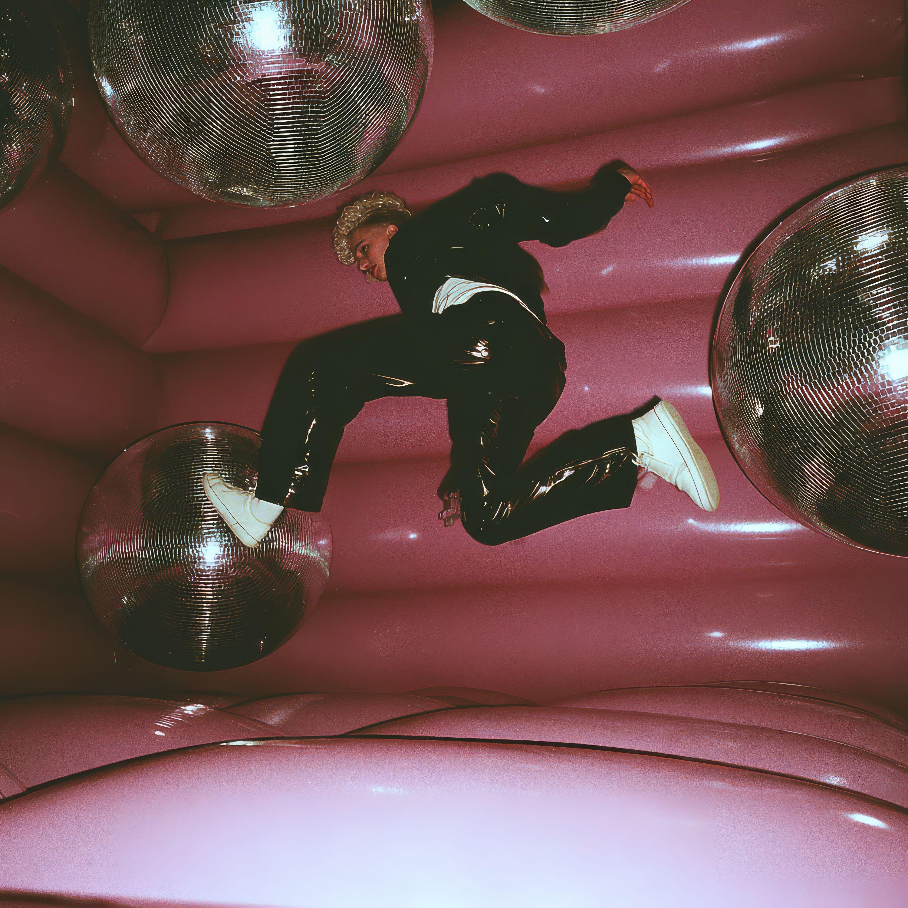 Релиз Bounce