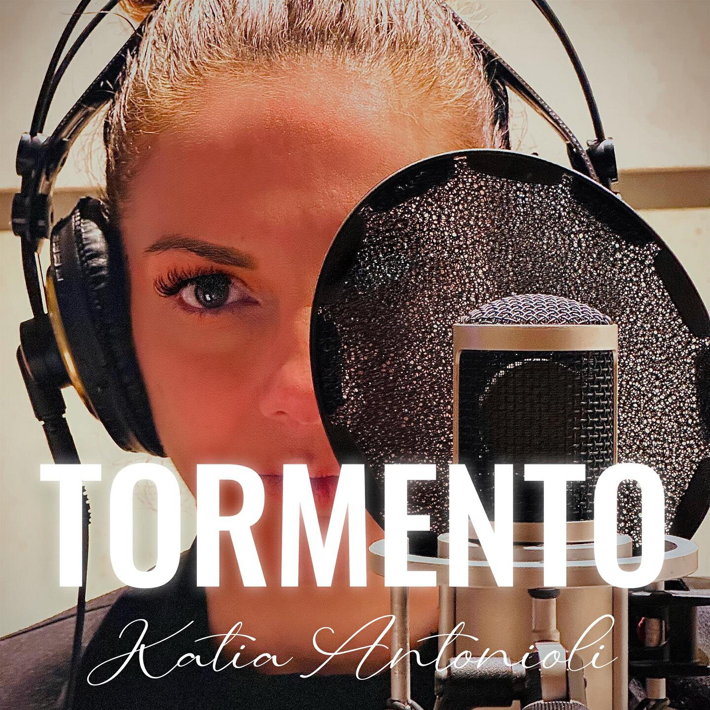 KATIA ANTONIOLI