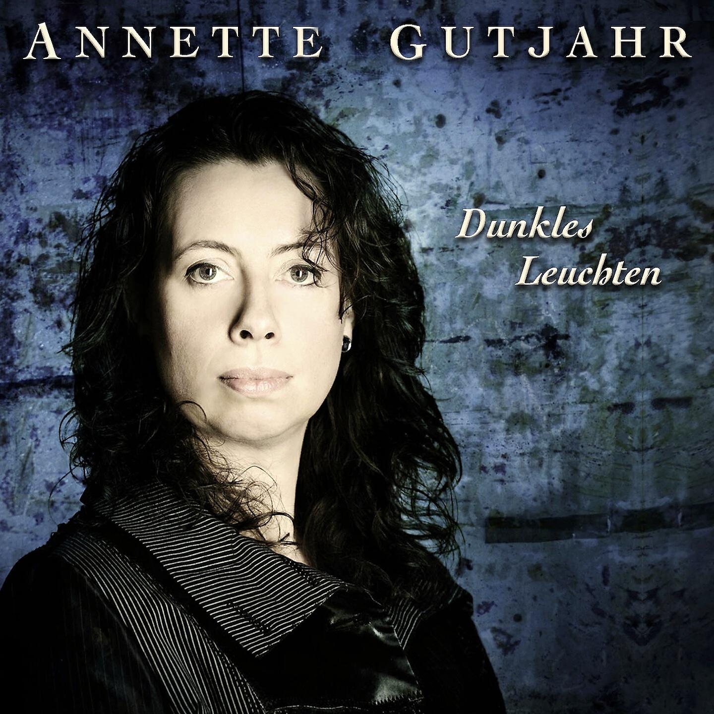 Релиз Dunkles Leuchten