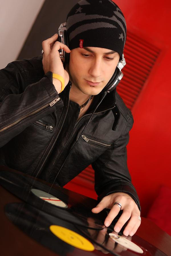 Sisko Electrofanatik все песни в mp3