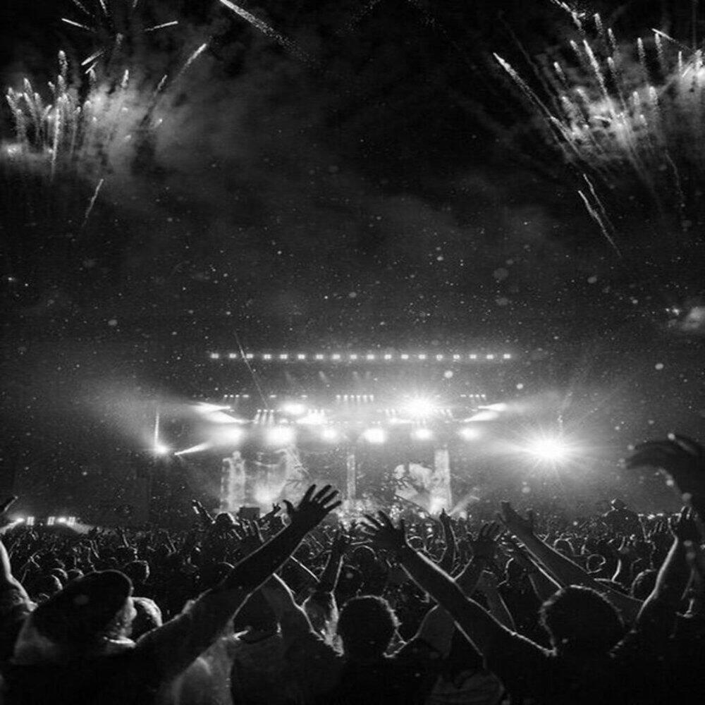Релиз Voices In My Head x Freaks x Love Parade (feat. efexd)
