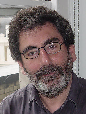 Simon Perry