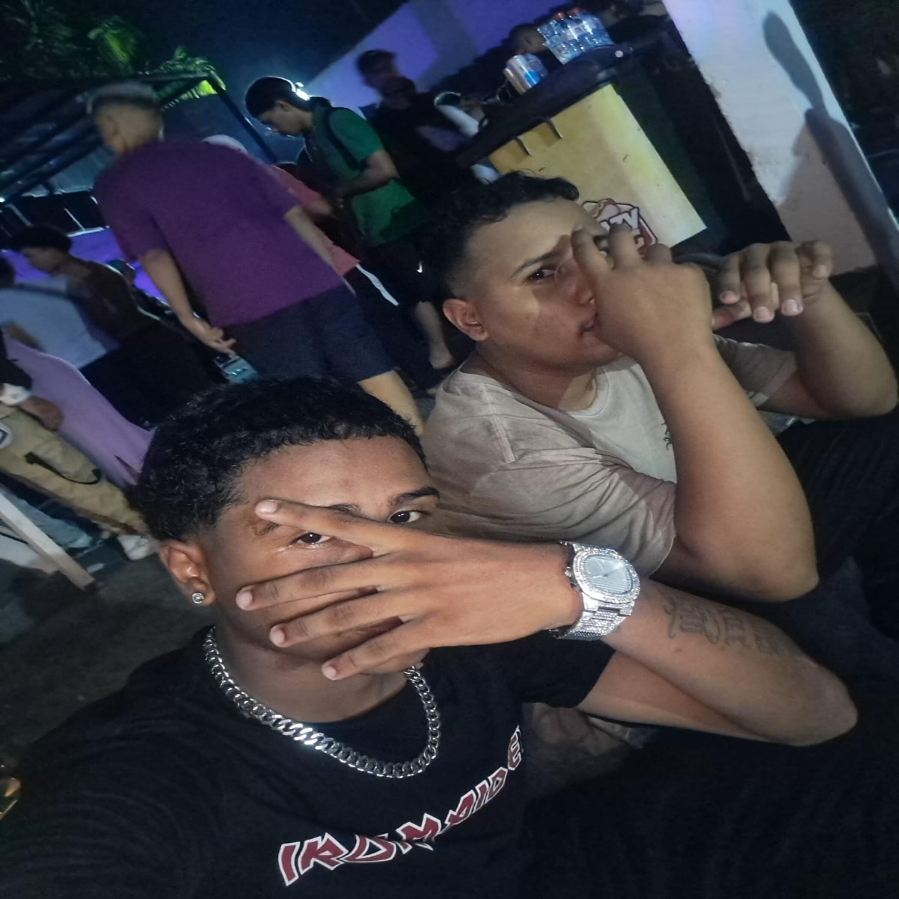 FB Black