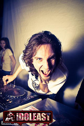 Idoleast