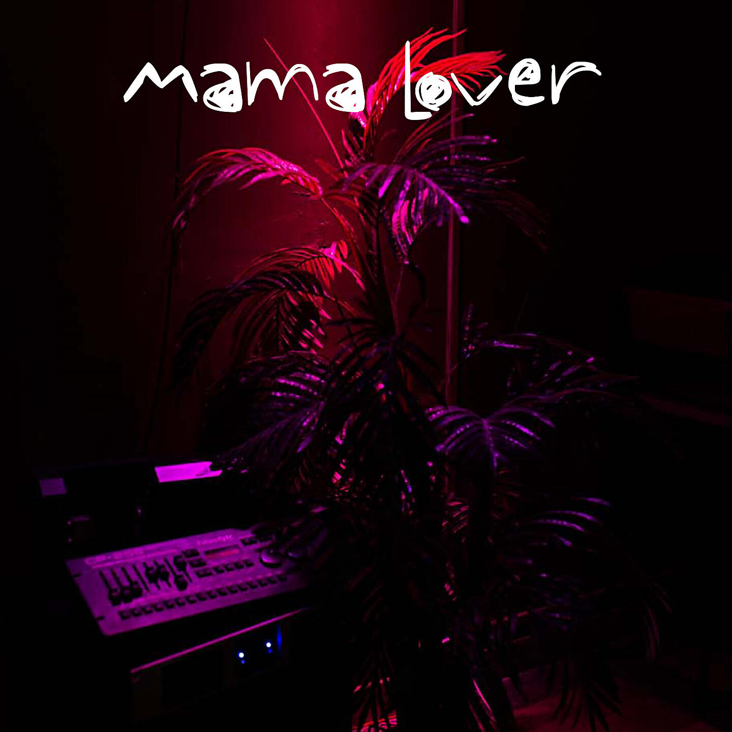 Релиз Mama Lover