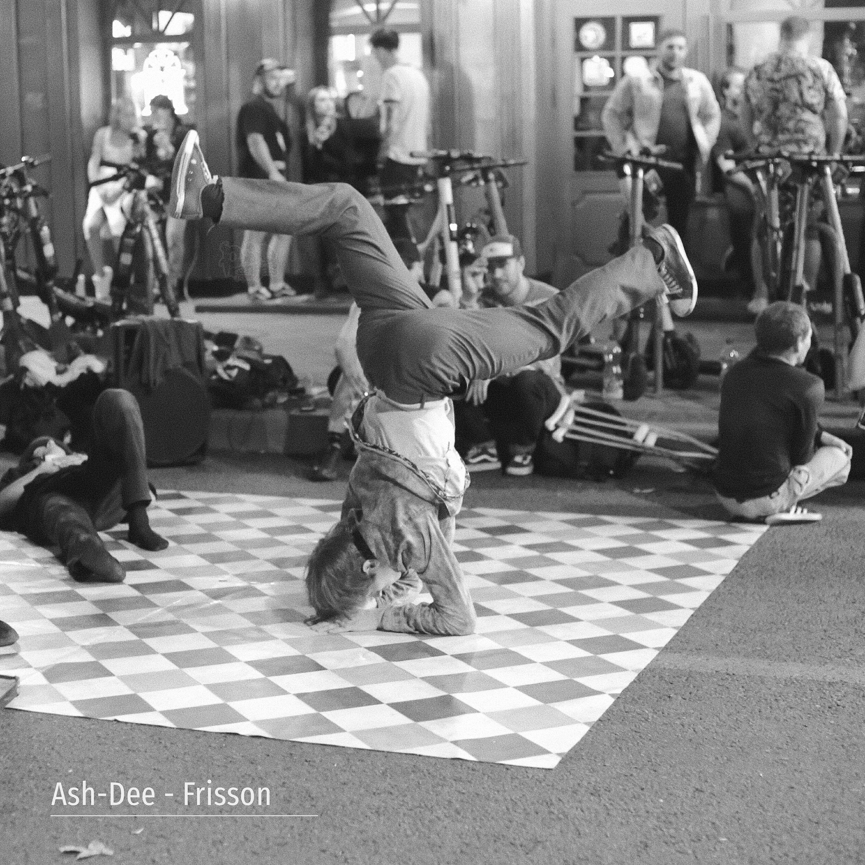Релиз Frisson
