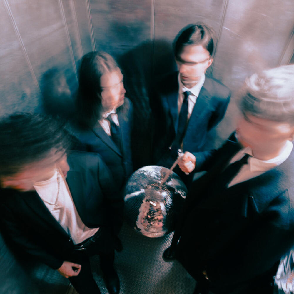 Релиз Brighter Lights