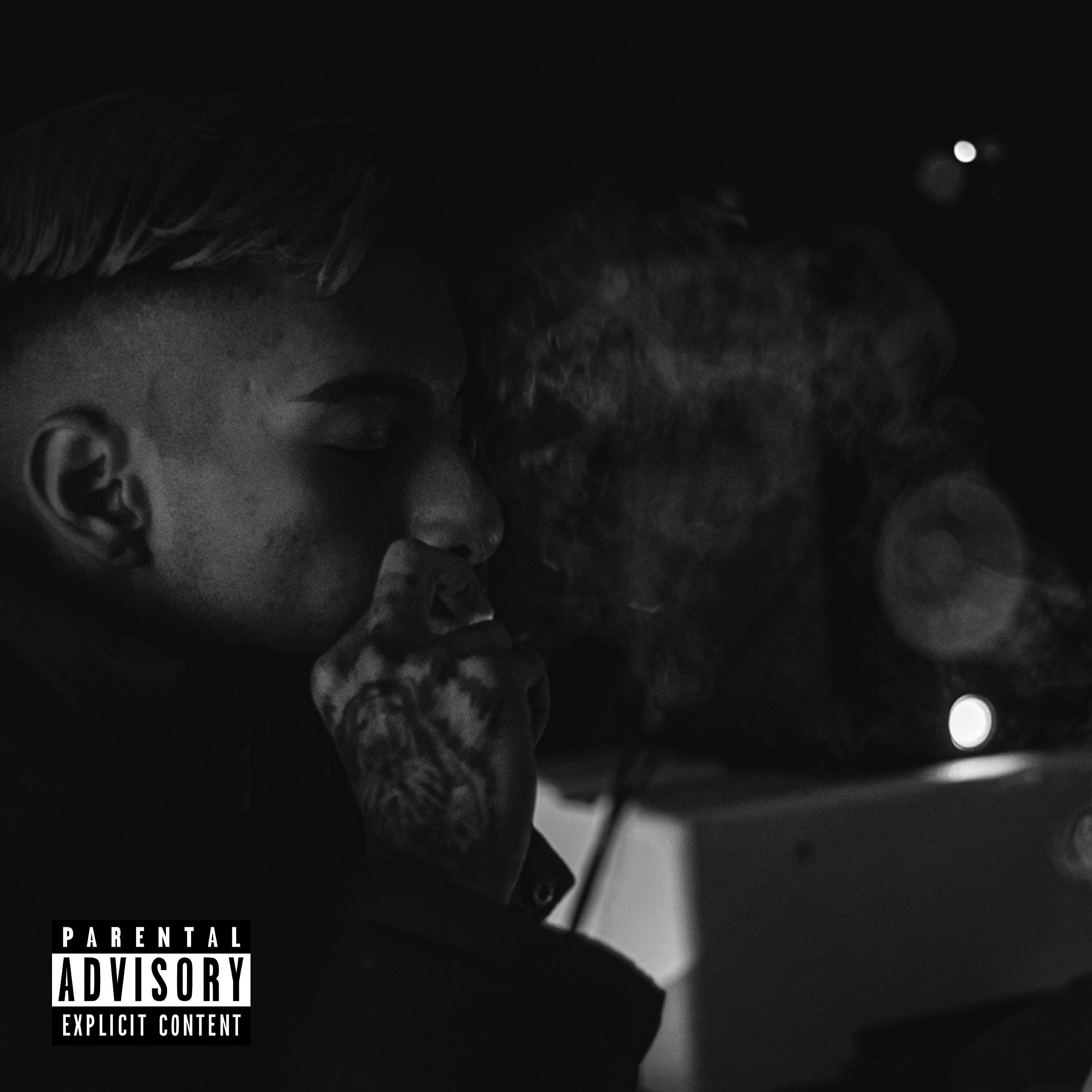 Релиз Champagne Cocaine