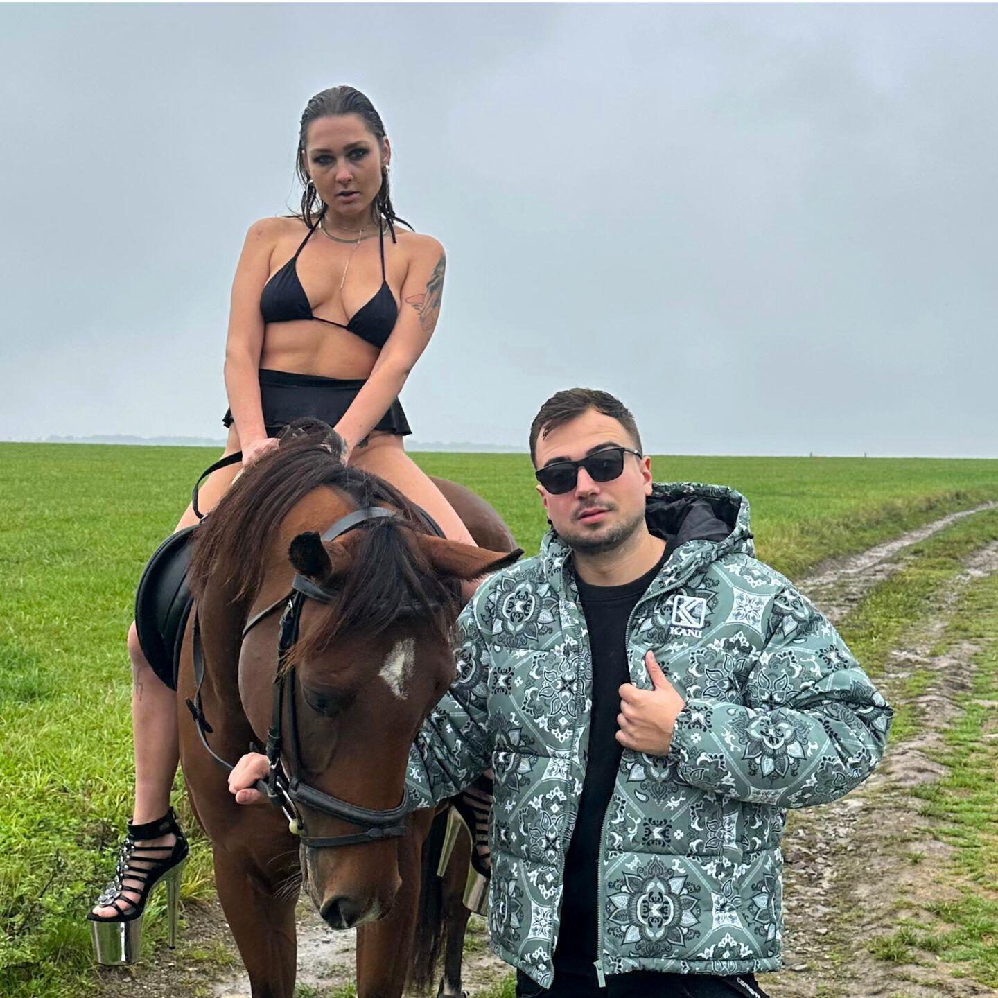 Pragoholik все песни в mp3