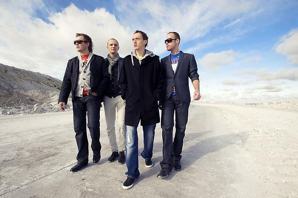 Swanky Tunes, Hard Rock Sofa