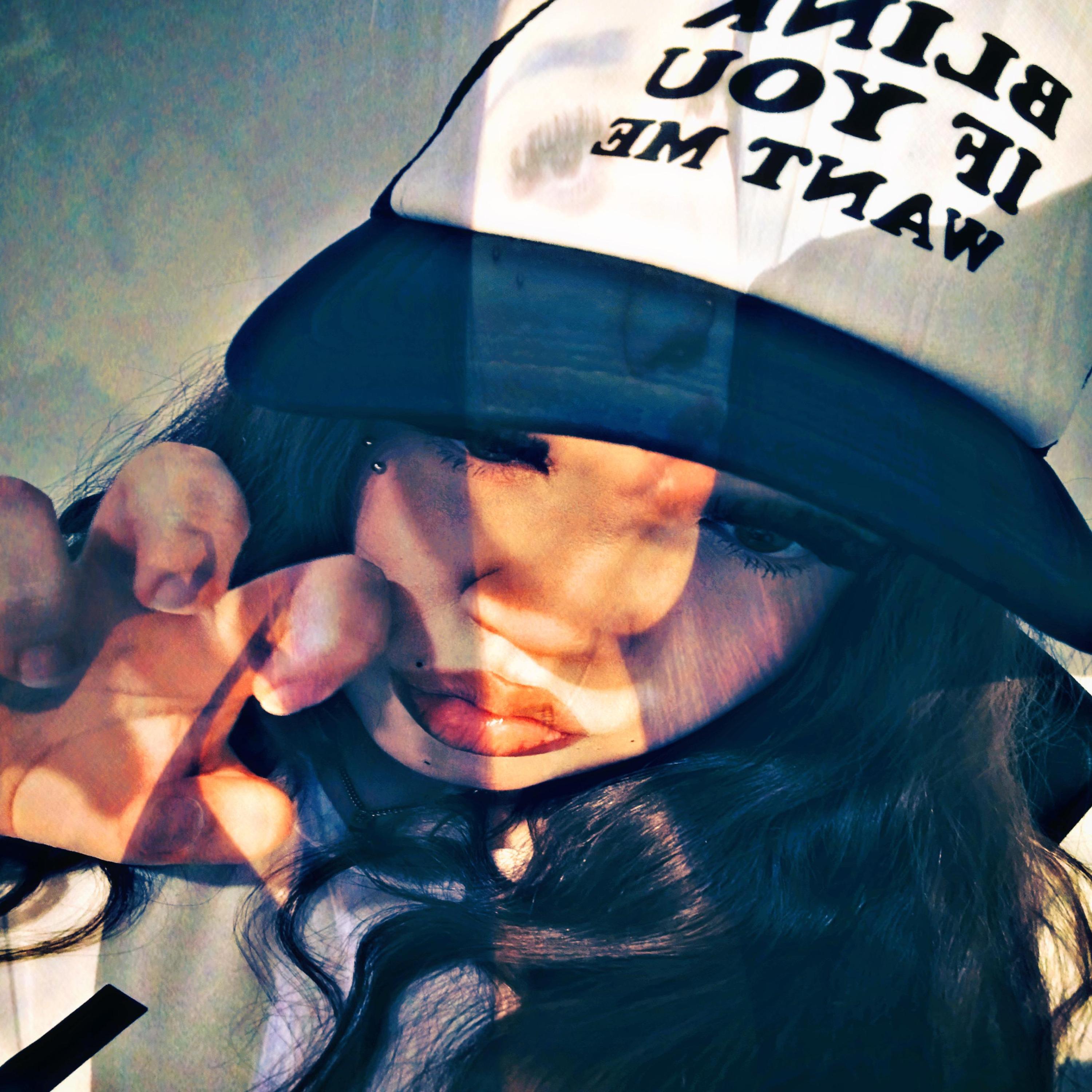 Релиз sixteen