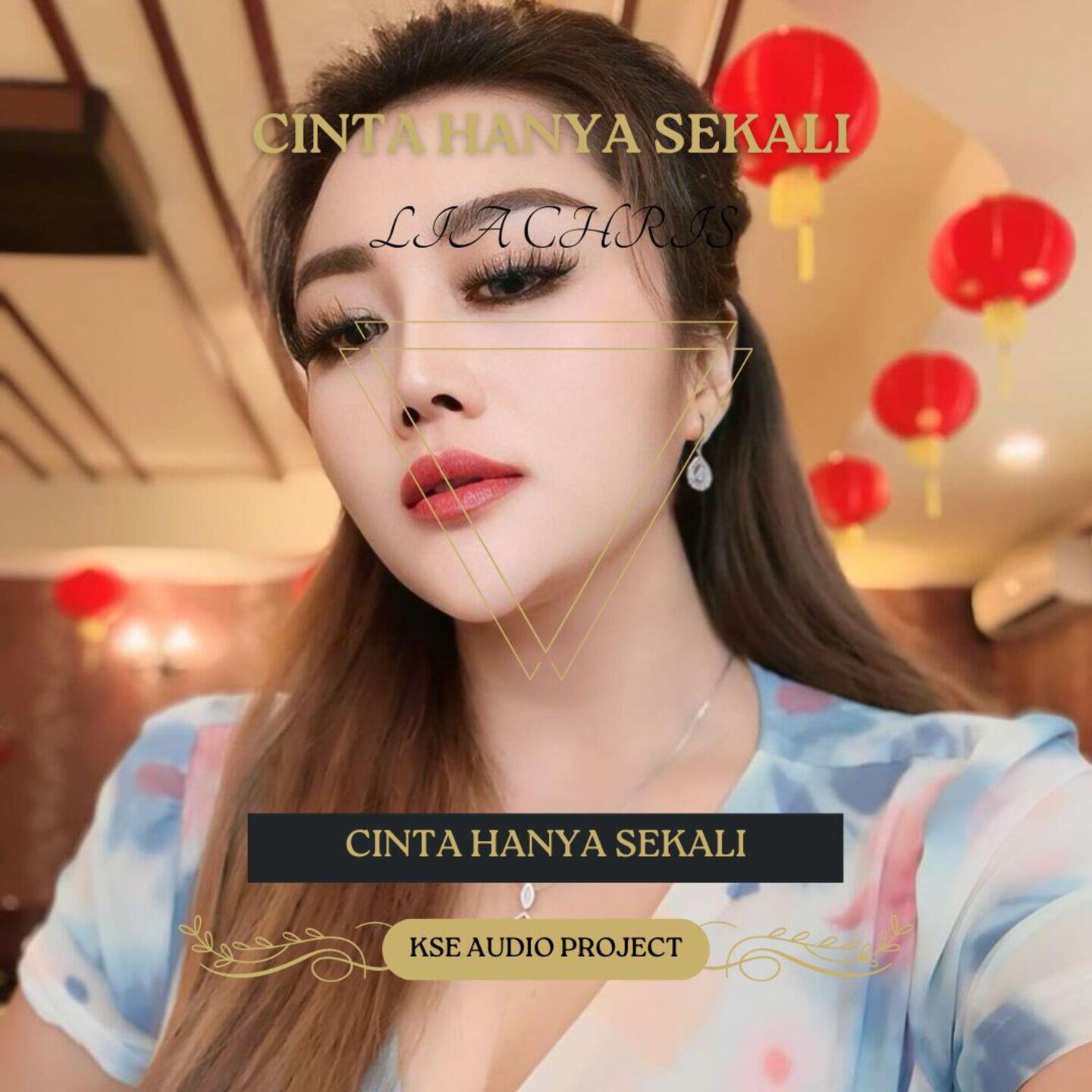 LIA CHRIS