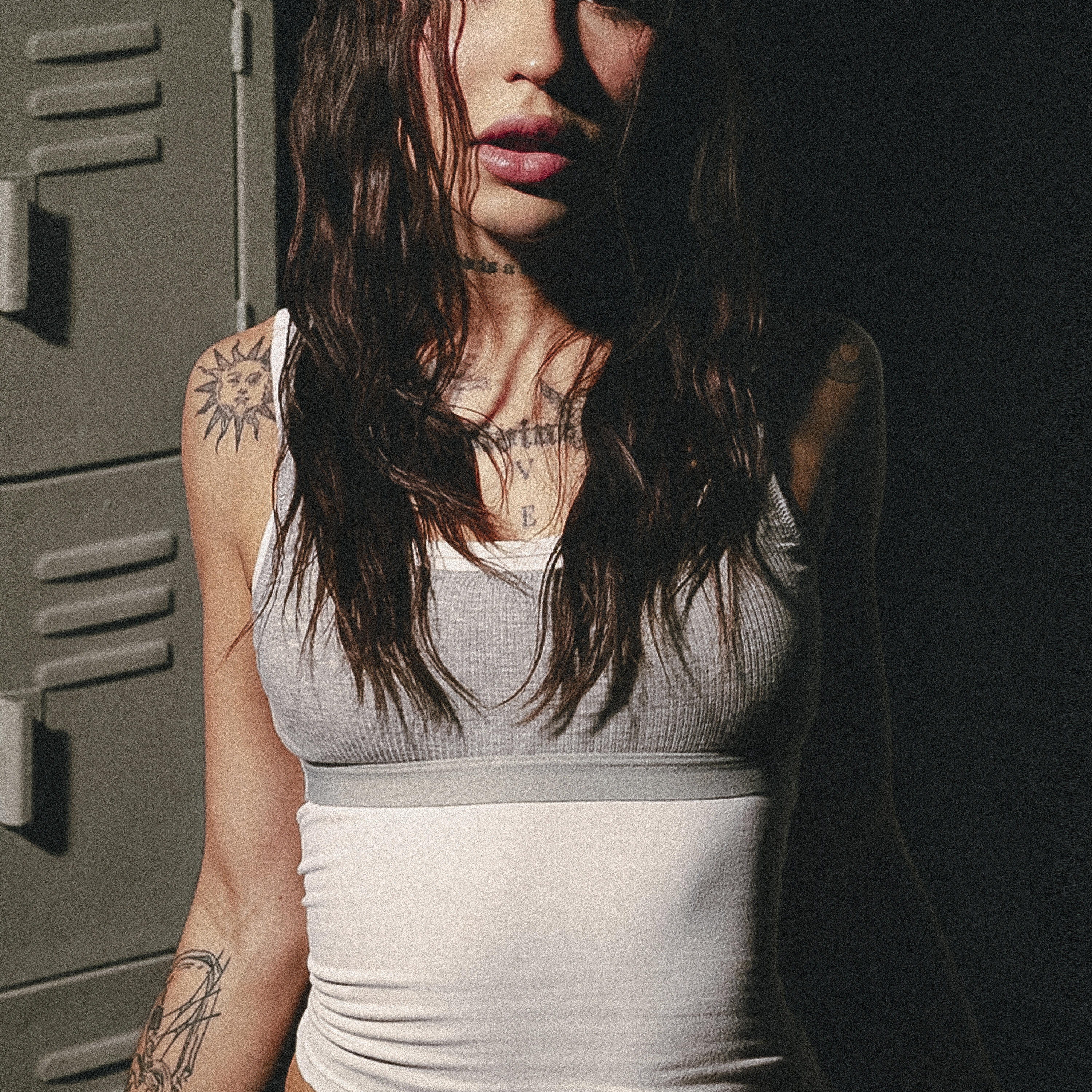 Релиз CACHOS DE MÍ