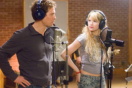Hugh Grant and Haley Bennett